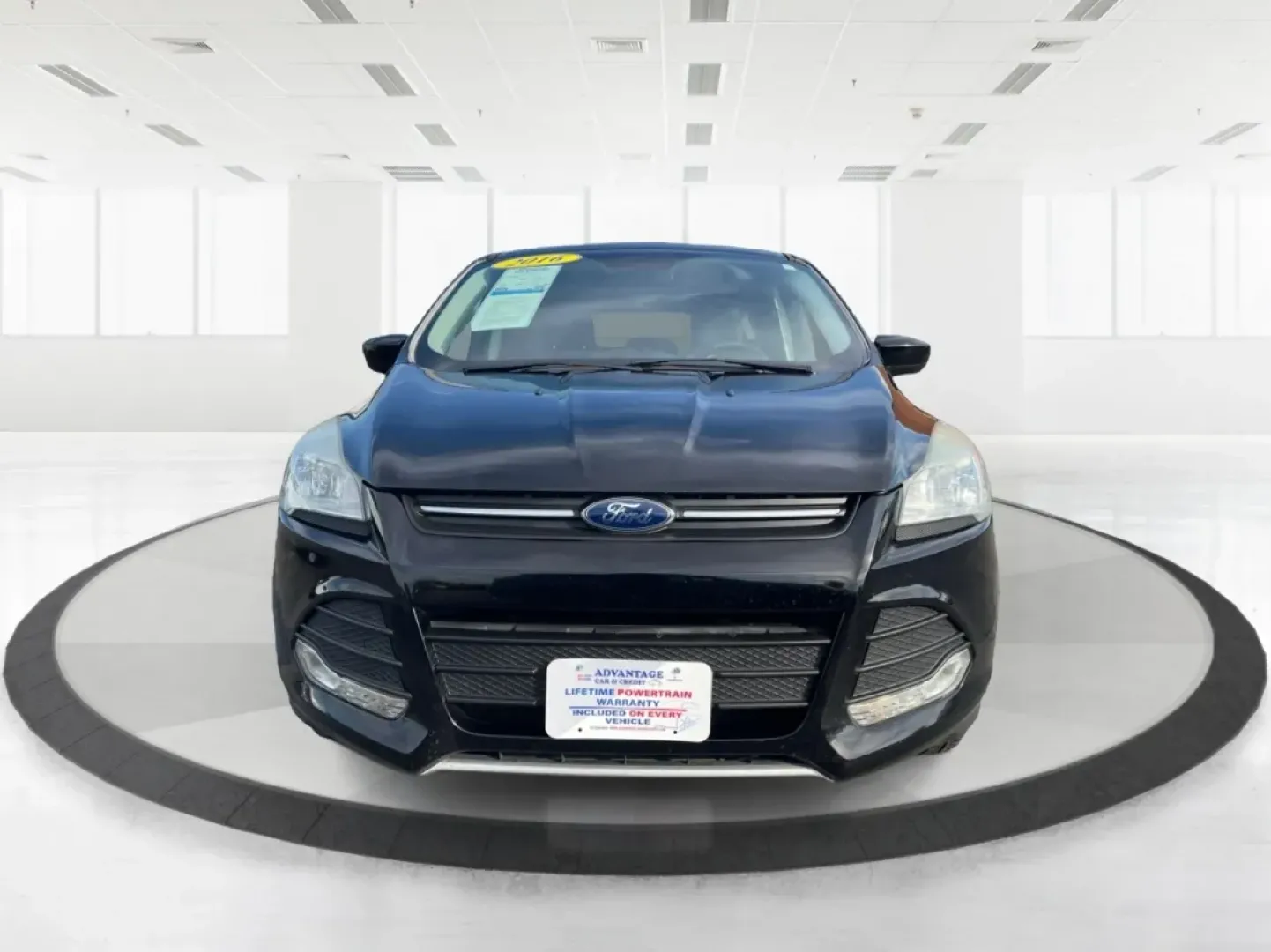 2016 Ford Escape SE (1FMCU0G97GU) with an Other engine, located at 1184 Kauffman Ave, Fairborn, OH, 45324, (937) 908-9800, 39.807072, -84.030914 - ### Discover the Adventure-Ready 2016 Ford Escape SE at Advantage Car and Credit - Fairborn!<br /> <br /> Are you looking for a compact SUV that fits perfectly into your busy lifestyle? The 2016 Ford Escape SE is your ticket to weekend adventures, family outings, or daily commutes while offering com - Photo#7