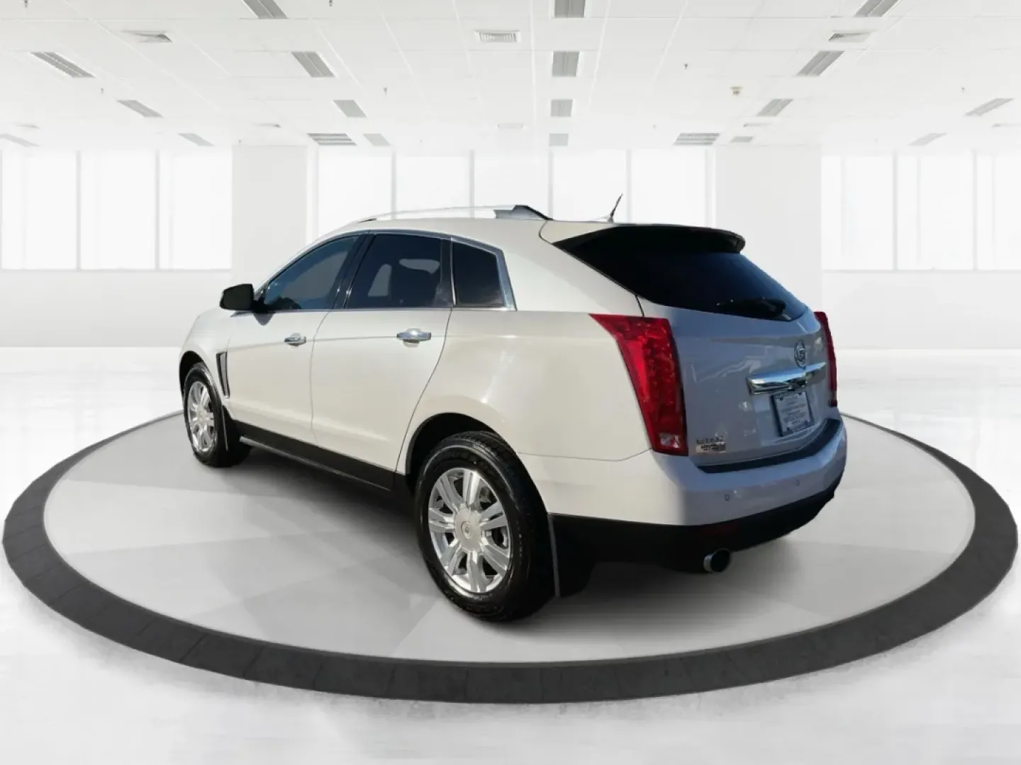 2014 Cadillac SRX Luxury Collection (3GYFNBE35ES) with an 3.6L V-6 gasoline direct injection engine, located at 401 Woodman Dr, Riverside, OH, 45431, (937) 908-9800, 39.760899, -84.123421 - **Elevate Your Everyday Adventures with the 2014 Cadillac SRX Luxury Collection!**<br /> <br /> Are you ready to redefine your driving experience? Imagine cruising through the picturesque streets of Riverside, OH, in a vehicle that seamlessly blends luxury, comfort, and practicality. The 2014 Cadill - Photo#4