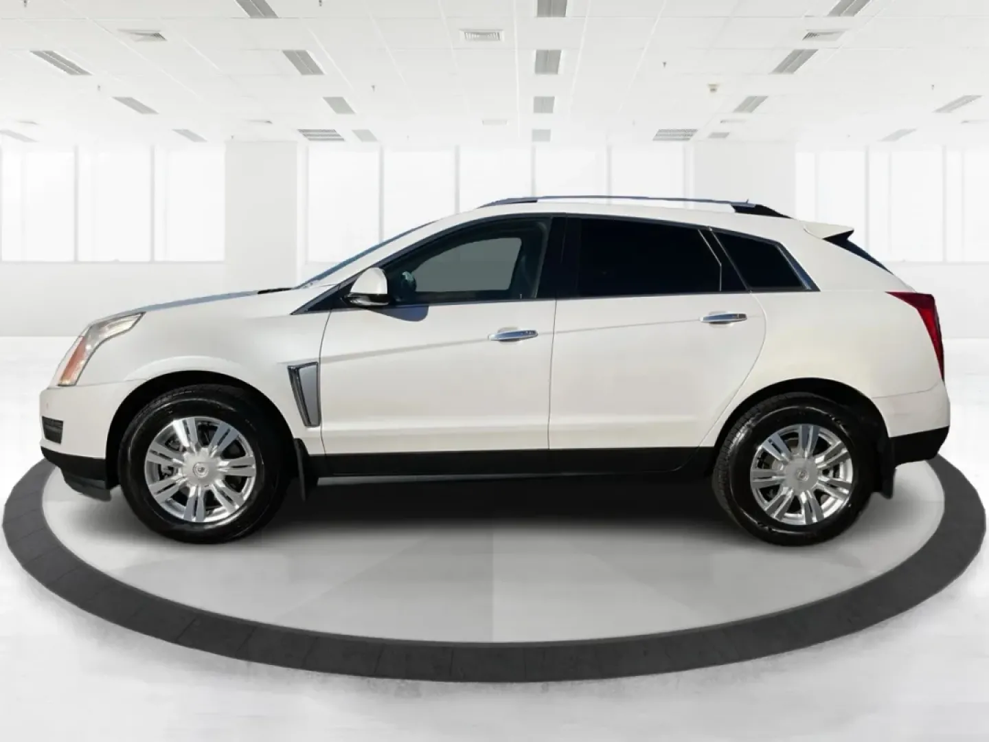 2014 Cadillac SRX Luxury Collection (3GYFNBE35ES) with an 3.6L V-6 gasoline direct injection engine, located at 401 Woodman Dr, Riverside, OH, 45431, (937) 908-9800, 39.760899, -84.123421 - **Elevate Your Everyday Adventures with the 2014 Cadillac SRX Luxury Collection!**<br /> <br /> Are you ready to redefine your driving experience? Imagine cruising through the picturesque streets of Riverside, OH, in a vehicle that seamlessly blends luxury, comfort, and practicality. The 2014 Cadill - Photo#5