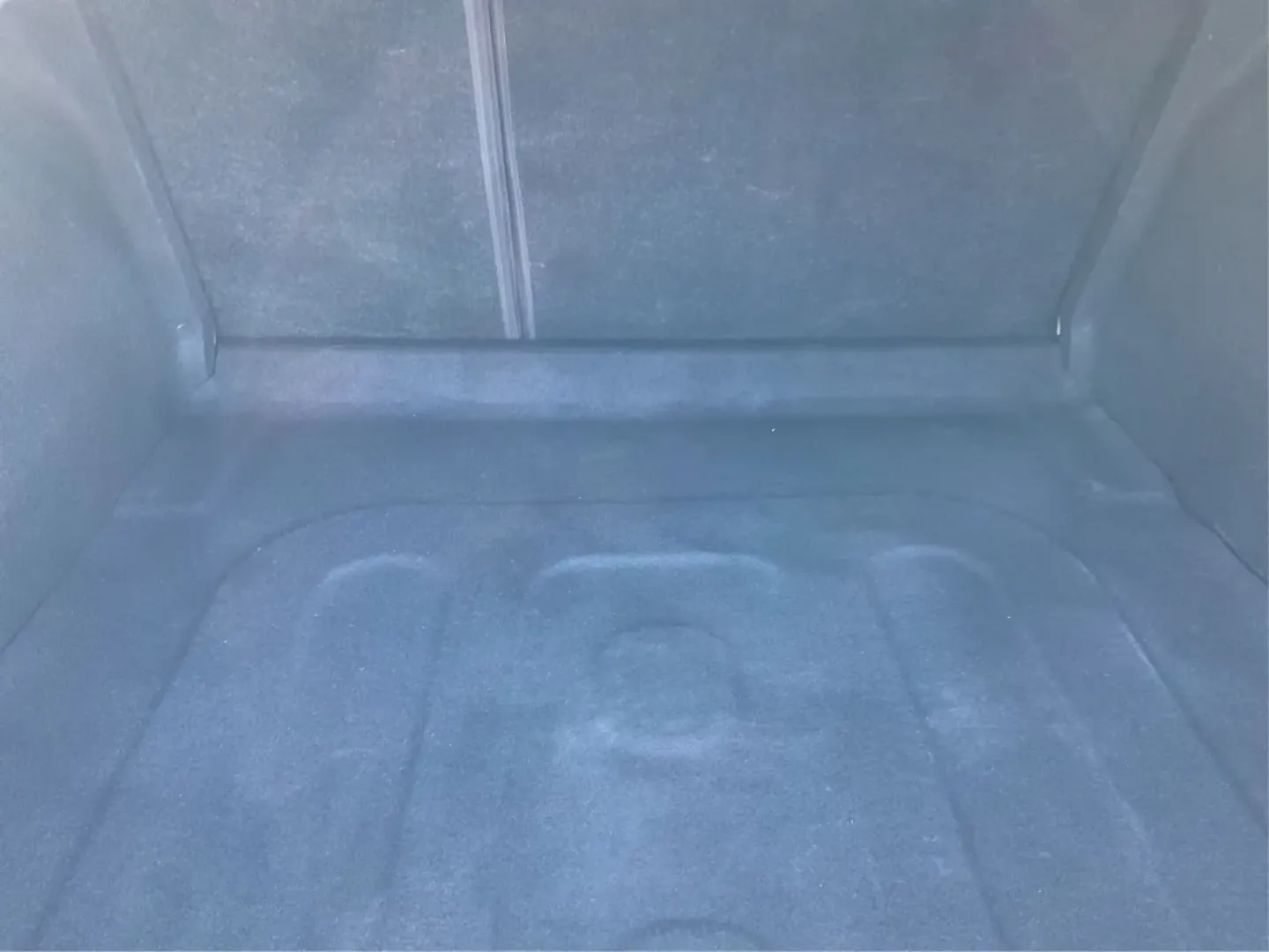 2014 Chevrolet Cruze LS Auto (1G1PA5SG7E7) with an ECOTEC 1.8L I-4 DOHC engine, located at 1230 East Main St, Xenia, OH, 45385, (937) 908-9800, 39.688026, -83.910172 - **Discover the Perfect Sedan for Your Daily Journey: 2014 Chevrolet Cruze at Advantage Car and Credit - Xenia!**<br /> <br /> Are you in search of a reliable and stylish vehicle that suits all aspects of your life? Look no further than this exceptional 2014 Chevrolet Cruze, available at Advantage Ca - Photo#12