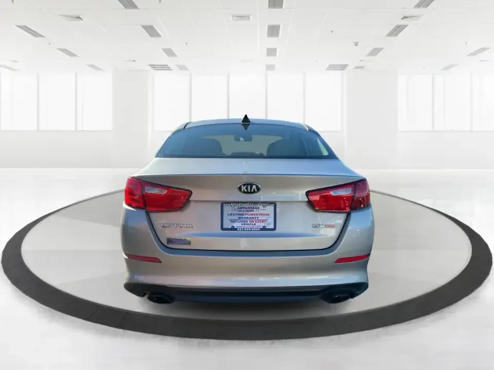 2015 Kia Optima EX (5XXGN4A74FG) with an Theta II 2.4L I-4 gasoline direct injection engine, 6-Speed Automatic transmission, located at 1184 Kauffman Ave, Fairborn, OH, 45324, (937) 908-9800, 39.807072, -84.030914 - Experience the perfect blend of style, comfort, and reliability with this 2015 Kia Optima EX at Advantage Car and Credit in Xenia, OH. Whether you're embarking on daily commutes, family road trips, or simply looking for a trusty companion for your adventures, this vehicle is designed to meet your di - Photo#3