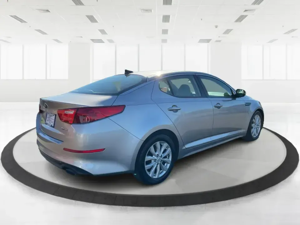 2015 Kia Optima EX (5XXGN4A74FG) with an Theta II 2.4L I-4 gasoline direct injection engine, 6-Speed Automatic transmission, located at 1099 N County Rd 25A , Troy, OH, 45373, (937) 908-9800, 40.057079, -84.212883 - Experience the perfect blend of style, comfort, and reliability with this 2015 Kia Optima EX at Advantage Car and Credit in Xenia, OH. Whether you're embarking on daily commutes, family road trips, or simply looking for a trusty companion for your adventures, this vehicle is designed to meet your di - Photo#2