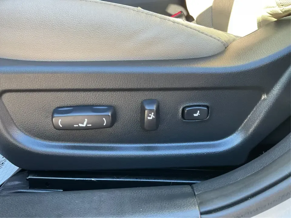 2015 Kia Optima EX (5XXGN4A74FG) with an Theta II 2.4L I-4 gasoline direct injection engine, 6-Speed Automatic transmission, located at 1099 N County Rd 25A , Troy, OH, 45373, (937) 908-9800, 40.057079, -84.212883 - Experience the perfect blend of style, comfort, and reliability with this 2015 Kia Optima EX at Advantage Car and Credit in Xenia, OH. Whether you're embarking on daily commutes, family road trips, or simply looking for a trusty companion for your adventures, this vehicle is designed to meet your di - Photo#17