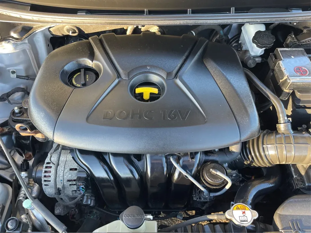 2013 Hyundai Elantra Limited (5NPDH4AE8DH) with an 1.8L I-4 DOHC engine, located at 1099 N County Rd 25A , Troy, OH, 45373, (937) 908-9800, 40.057079, -84.212883 - Elevate your daily commute and family adventures with the versatile and stylish 2013 Hyundai Elantra Limited, available now at Advantage Car and Credit - Troy. This exceptional sedan is designed for those who appreciate a blend of comfort, efficiency, and advanced technology, making it an ideal choi - Photo#11