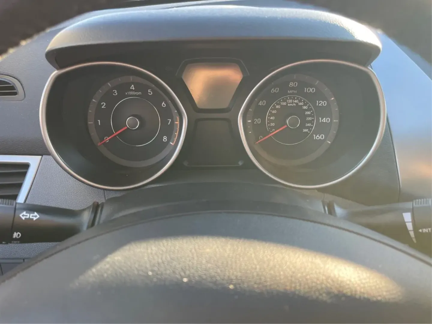 2013 Hyundai Elantra Limited (5NPDH4AE8DH) with an 1.8L I-4 DOHC engine, located at 8750 N County Rd 25A, Piqua, OH, 45356, (937) 908-9800, 40.164391, -84.232513 - Elevate your daily commute and family adventures with the versatile and stylish 2013 Hyundai Elantra Limited, available now at Advantage Car and Credit - Troy. This exceptional sedan is designed for those who appreciate a blend of comfort, efficiency, and advanced technology, making it an ideal choi - Photo#15