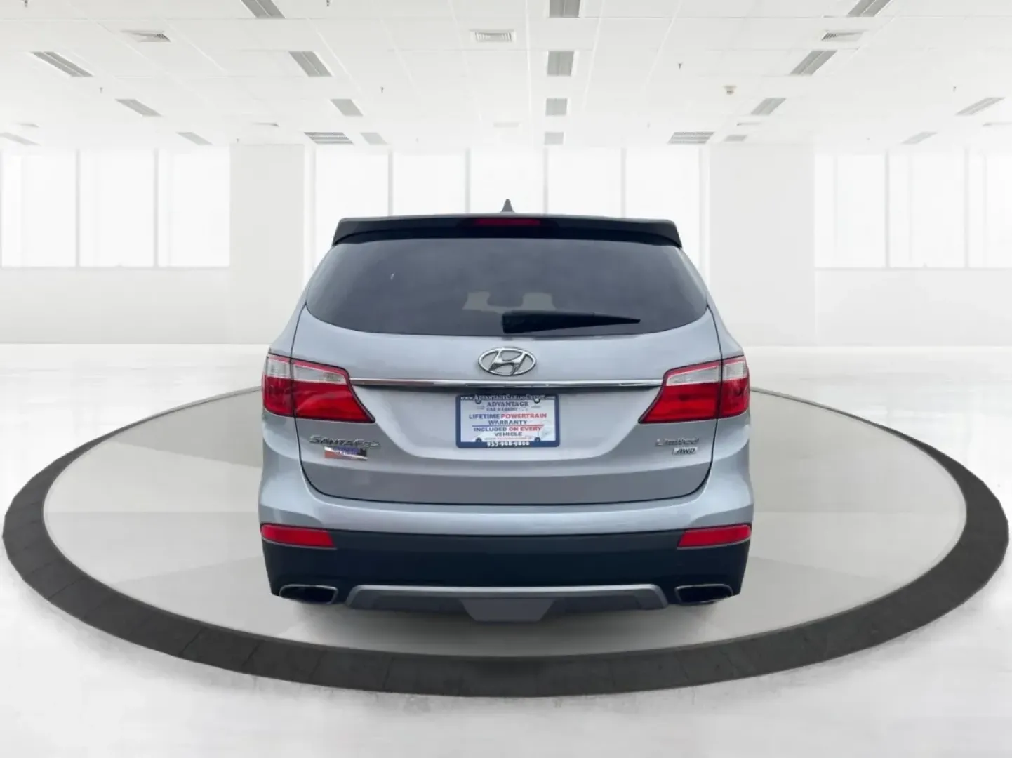 2014 Hyundai Santa Fe Limited (KM8SNDHF0EU) with an Lambda II 3.3L V-6 gasoline direct injection engine, located at 1099 N County Rd 25A , Troy, OH, 45373, (937) 908-9800, 40.057079, -84.212883 - **Rediscover Adventures with the 2014 Hyundai Santa Fe Limited Perfect for Families and Explorers Alike!**<br /> <br /> Are you searching for a reliable and spacious SUV that can accommodate your growing family or be the perfect companion for weekend getaways? Look no further than this stunning 201 - Photo#3