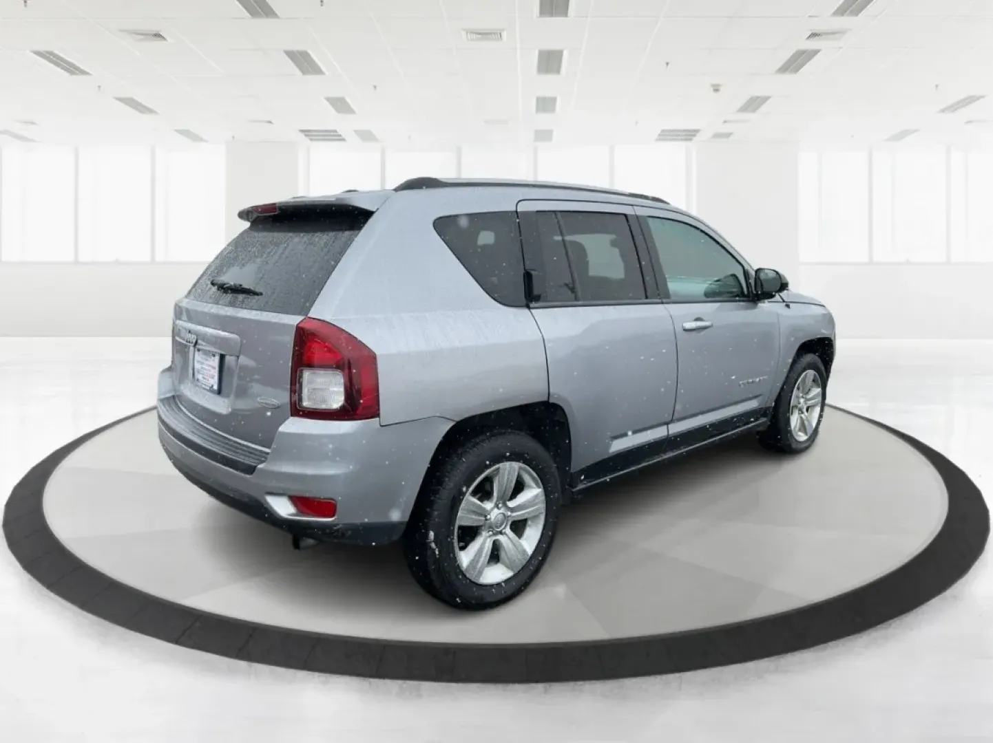 2017 Jeep Compass Latitude 4x4 (1C4NJDEB9HD) with an 2.4L I-4 DOHC engine, located at 4508 South Dixie Dr, Moraine, OH, 45439, (937) 908-9800, 39.689976, -84.218452 - **Unlock Your Adventurous Spirit with the 2017 Jeep Compass Latitude 4x4!**<br /> <br /> Are you ready to embrace a lifestyle filled with adventure and exploration? The 2017 Jeep Compass Latitude 4x4 is your perfect companion for weekend getaways, daily commutes, or even grocery runs around Moraine, - Photo#2