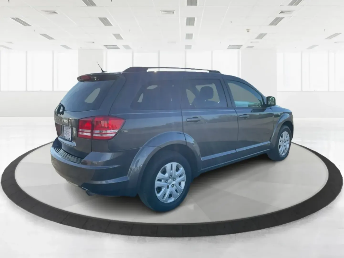 2016 Dodge Journey SE (3C4PDCAB8GT) with an Tigershark MultiAir 2.4L I-4 DOHC engine, located at 401 Woodman Dr, Riverside, OH, 45431, (937) 908-9800, 39.760899, -84.123421 - **Experience Life in Motion with the 2016 Dodge Journey SE SUV at Advantage Car and Credit - Moraine!**<br /> <br /> Are you ready to elevate your lifestyle? The 2016 Dodge Journey SE is the perfect blend of style, comfort, and versatility, making it the ideal SUV for growing families, weekend adven - Photo#2