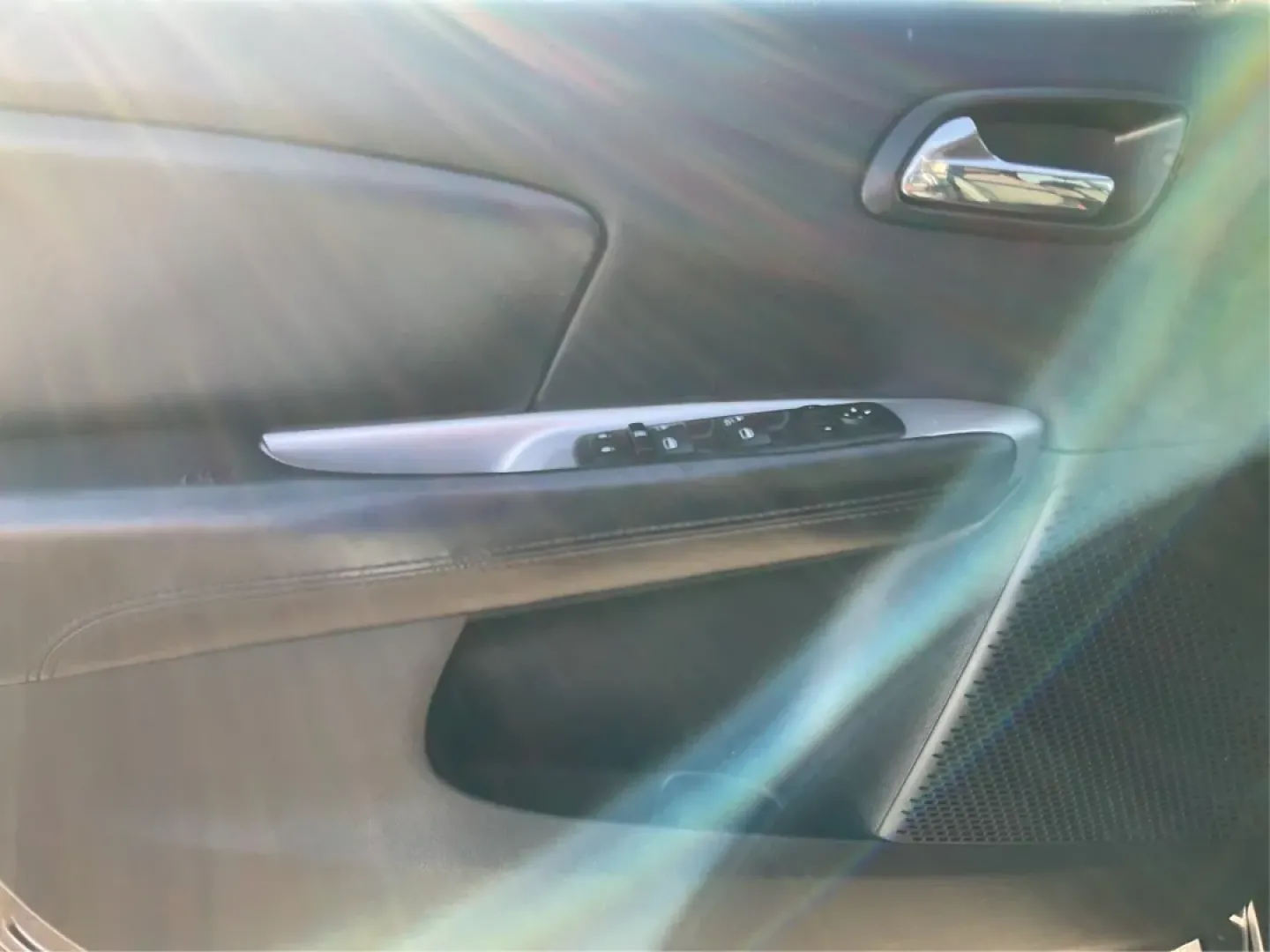 2016 Dodge Journey SE (3C4PDCAB8GT) with an Tigershark MultiAir 2.4L I-4 DOHC engine, located at 401 Woodman Dr, Riverside, OH, 45431, (937) 908-9800, 39.760899, -84.123421 - **Experience Life in Motion with the 2016 Dodge Journey SE SUV at Advantage Car and Credit - Moraine!**<br /> <br /> Are you ready to elevate your lifestyle? The 2016 Dodge Journey SE is the perfect blend of style, comfort, and versatility, making it the ideal SUV for growing families, weekend adven - Photo#17