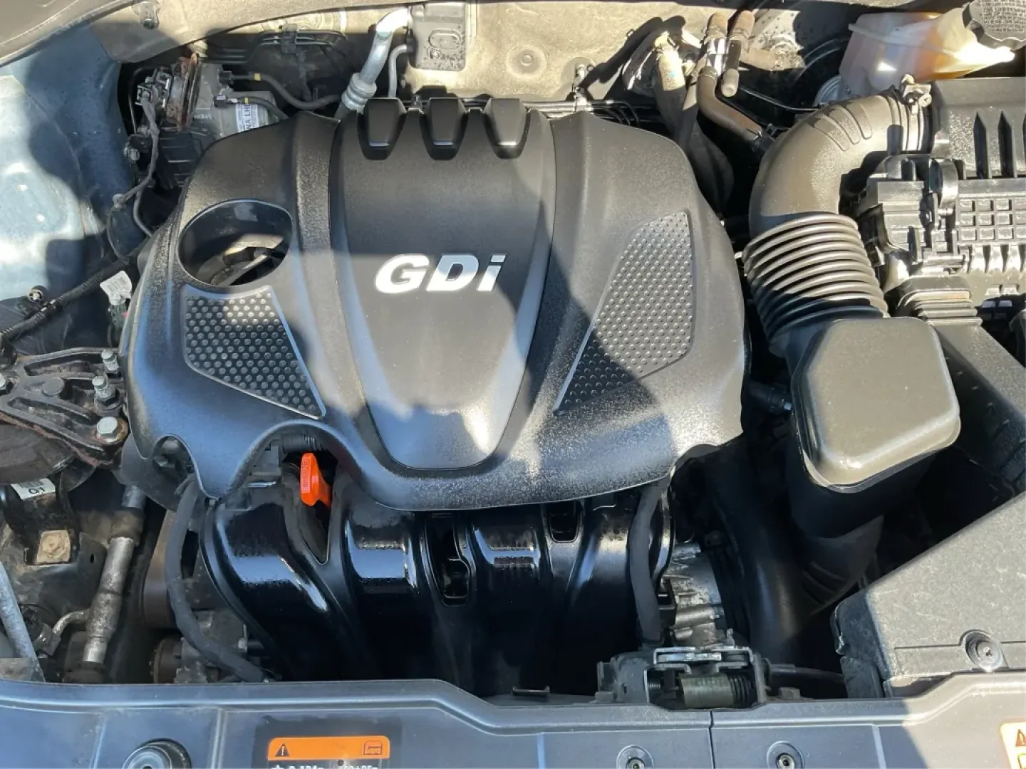 2014 Kia Sorento LX (5XYKTCA66EG) with an 2.4L I-4 gasoline direct injection engine, located at 4508 South Dixie Dr, Moraine, OH, 45439, (937) 908-9800, 39.689976, -84.218452 - ### Adventure Awaits with the 2014 Kia Sorento LX at Advantage Car and Credit - Moraine!<br /> <br /> Are you ready to elevate your family outings, weekend getaways, or daily commutes? The **2014 Kia Sorento LX** is your ultimate companion for all adventures, blending comfort, functionality, and sty - Photo#10