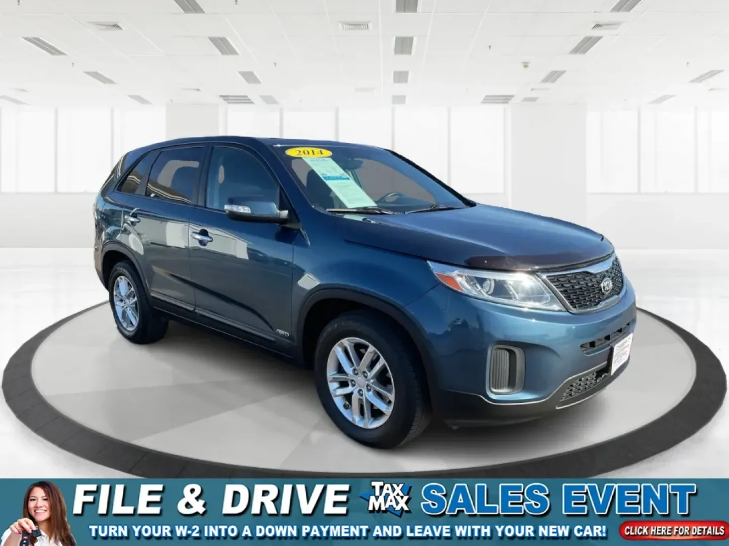 2014 Kia Sorento LX (5XYKTCA66EG) with an 2.4L I-4 gasoline direct injection engine, located at 4508 South Dixie Dr, Moraine, OH, 45439, (937) 908-9800, 39.689976, -84.218452 - ### Adventure Awaits with the 2014 Kia Sorento LX at Advantage Car and Credit - Moraine!<br /> <br /> Are you ready to elevate your family outings, weekend getaways, or daily commutes? The **2014 Kia Sorento LX** is your ultimate companion for all adventures, blending comfort, functionality, and sty - Photo#0