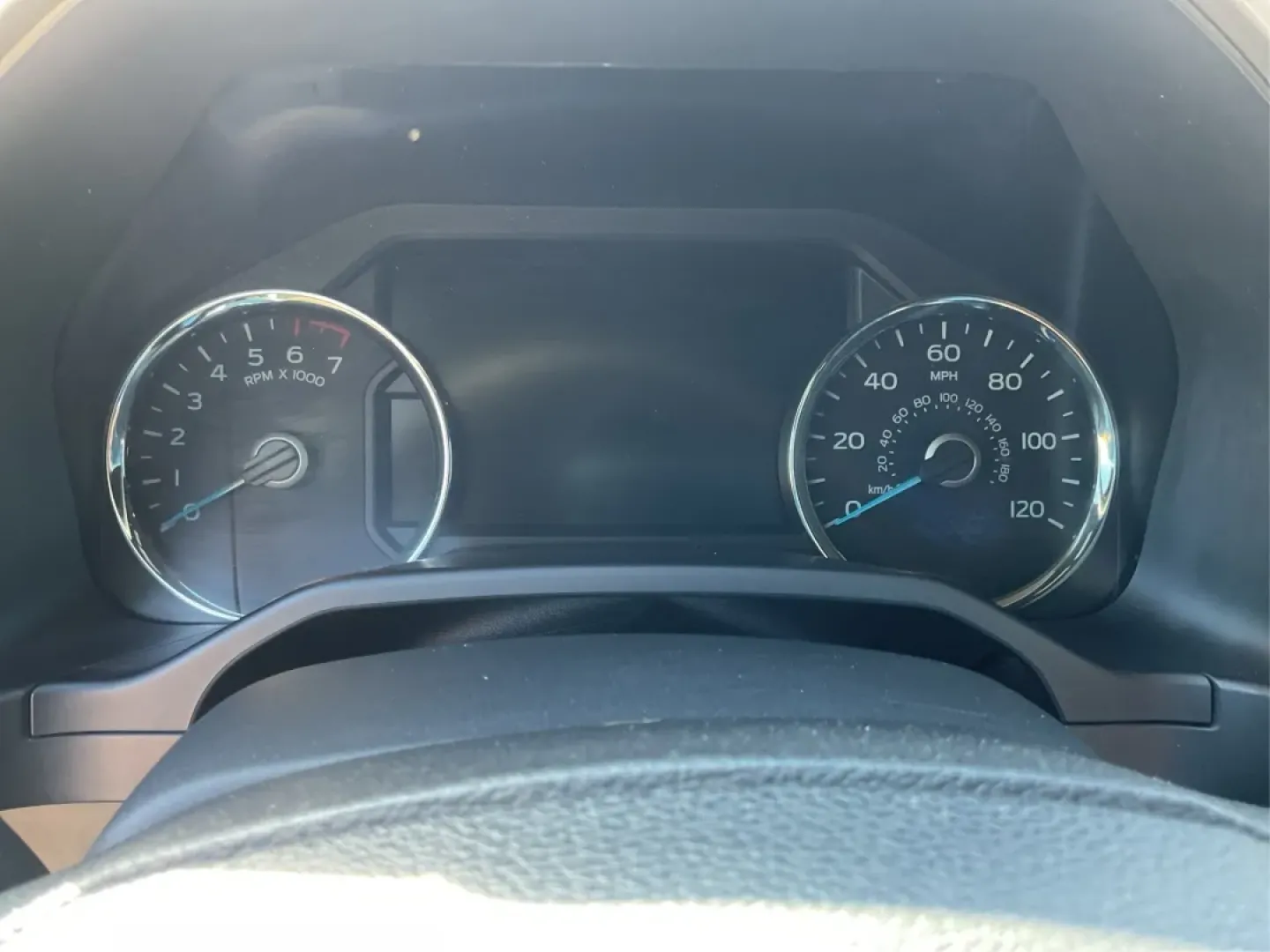 2015 Ford F-150 LARIAT (1FTEX1EPXFF) with an Other engine, located at 4508 South Dixie Dr, Moraine, OH, 45439, (937) 908-9800, 39.689976, -84.218452 - **Discover Adventure with the 2015 Ford F-150 LARIAT at Advantage Car and Credit - Moraine!**<br /> <br /> Are you ready to elevate your lifestyle and take on new adventures? Imagine the freedom of hitting the open road, whether it's for weekend camping trips, hauling gear for your favorite hobbies, - Photo#14