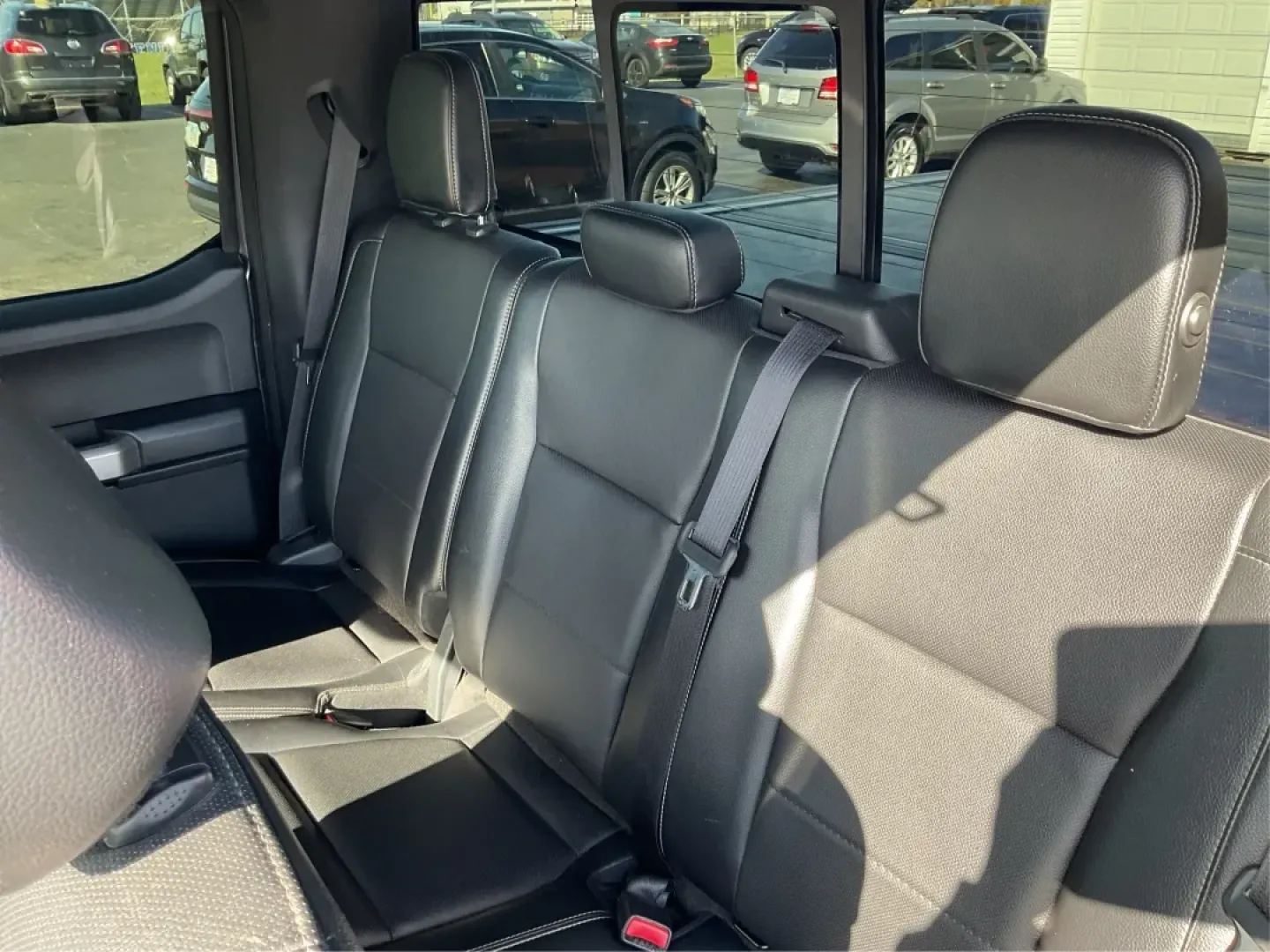 2015 Ford F-150 LARIAT (1FTEX1EPXFF) with an 2.7L V6 DOHC 24V engine, 6-Speed Automatic transmission, located at 401 Woodman Dr, Riverside, OH, 45431, (937) 908-9800, 39.760899, -84.123421 - **Discover Adventure with the 2015 Ford F-150 LARIAT at Advantage Car and Credit - Moraine!**<br /> <br /> Are you ready to elevate your lifestyle and take on new adventures? Imagine the freedom of hitting the open road, whether it's for weekend camping trips, hauling gear for your favorite hobbies, - Photo#10