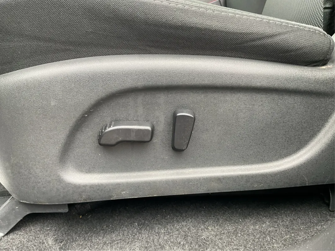 2018 Nissan Pathfinder SV (5N1DR2MM1JC) with an 3.5L V-6 gasoline direct injection engine, located at 880 E. National Road, Vandalia, OH, 45377, (937) 908-9800, 39.891918, -84.183594 - Are you ready to elevate your family adventures or weekend getaways? Look no further than the 2018 Nissan Pathfinder SV, available now at Advantage Car and Credit in Vandalia, OH. Perfectly designed for growing families, this spacious SUV is not only a reliable daily driver but also an ideal compani - Photo#17