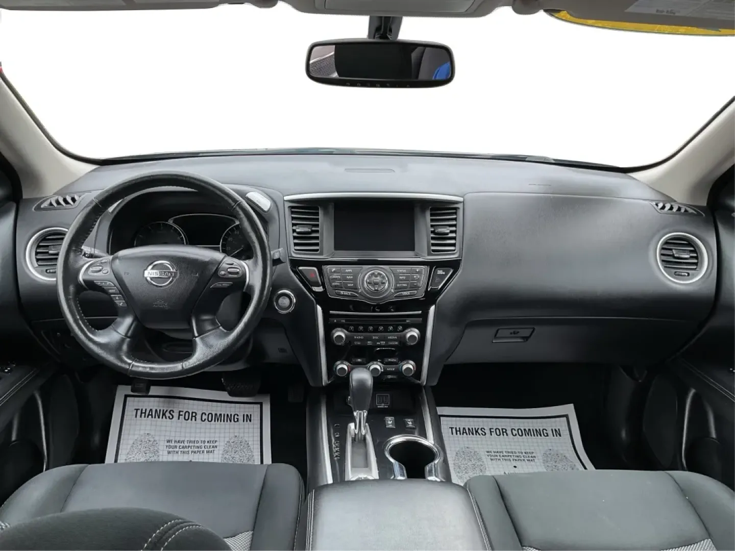 2018 Nissan Pathfinder SV (5N1DR2MM1JC) with an 3.5L V-6 gasoline direct injection engine, located at 880 E. National Road, Vandalia, OH, 45377, (937) 908-9800, 39.891918, -84.183594 - Are you ready to elevate your family adventures or weekend getaways? Look no further than the 2018 Nissan Pathfinder SV, available now at Advantage Car and Credit in Vandalia, OH. Perfectly designed for growing families, this spacious SUV is not only a reliable daily driver but also an ideal compani - Photo#20