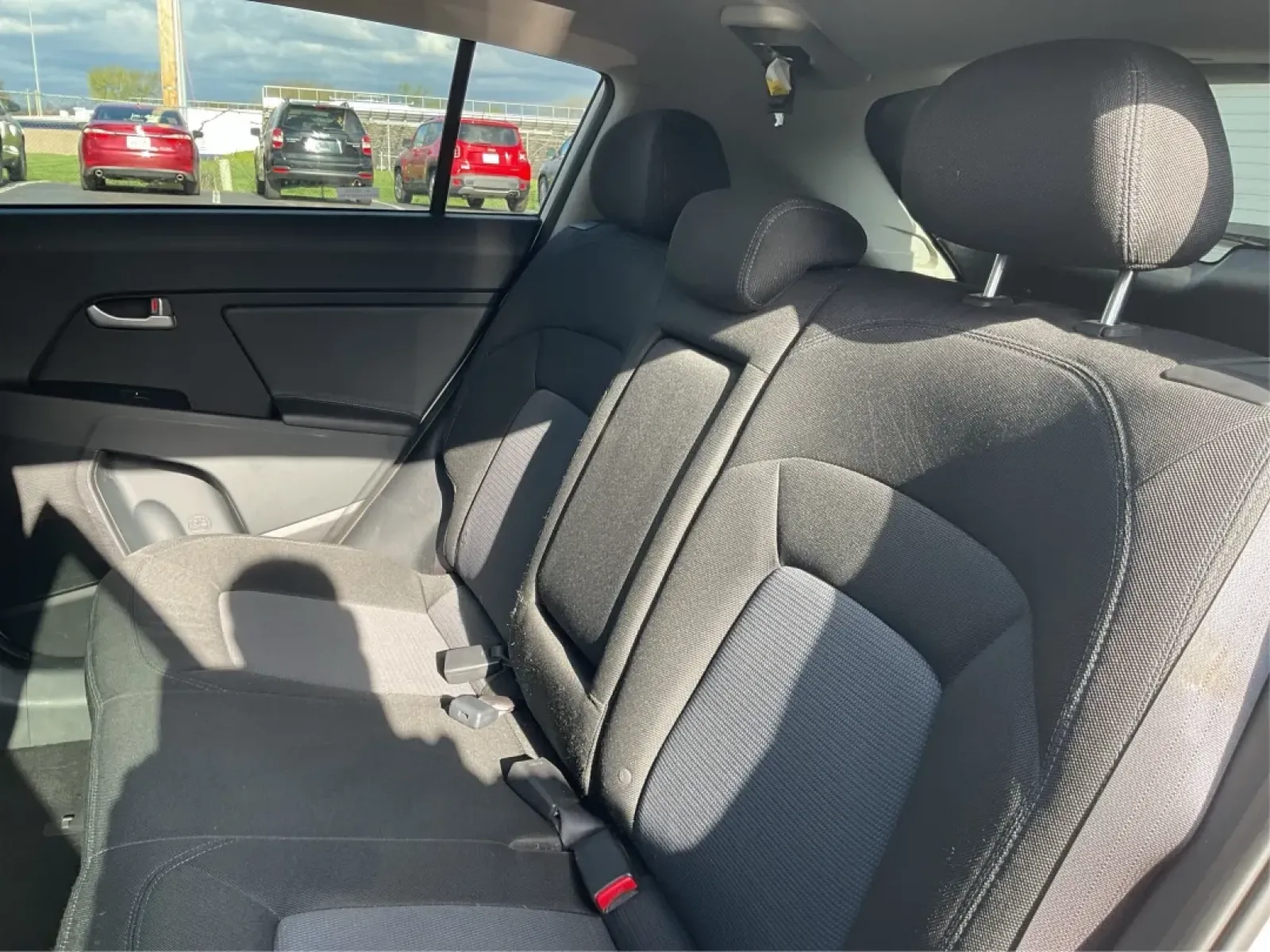 2015 Kia Sportage LX (KNDPB3AC1F7) with an Other engine, located at 1951 S Dayton Lakeview Rd., New Carlisle, OH, 45344, (937) 908-9800, 39.890999, -84.050255 - Are you looking for a versatile vehicle that can handle your family's daily adventures while also being budget-friendly? Look no further than this 2015 Kia Sportage LX, now available at Advantage Car and Credit in Fairborn, OH. This stylish crossover SUV is perfect for growing families, weekend geta - Photo#9