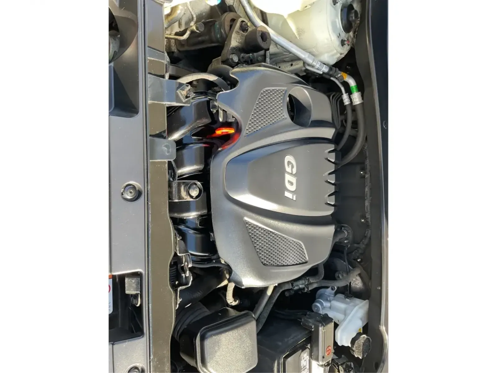 2015 Kia Sportage LX (KNDPB3AC1F7) with an Other engine, located at 1951 S Dayton Lakeview Rd., New Carlisle, OH, 45344, (937) 908-9800, 39.890999, -84.050255 - Are you looking for a versatile vehicle that can handle your family's daily adventures while also being budget-friendly? Look no further than this 2015 Kia Sportage LX, now available at Advantage Car and Credit in Fairborn, OH. This stylish crossover SUV is perfect for growing families, weekend geta - Photo#10