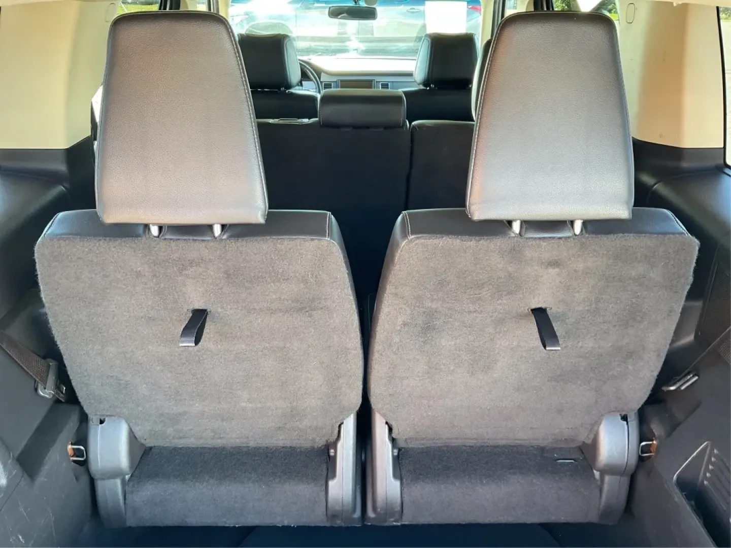 2013 Ford Flex Limited (2FMHK6DT6DB) with an EcoBoost 3.5L V-6 gasoline direct injection engine, located at 1951 S Dayton Lakeview Rd., New Carlisle, OH, 45344, (937) 908-9800, 39.890999, -84.050255 - ### Discover Your Adventure with the 2013 Ford Flex Limited at Advantage Car and Credit!<br /> <br /> Are you searching for a vehicle that perfectly balances family comfort with versatility? Look no further than the 2013 Ford Flex Limited, available now at Advantage Car and Credit in New Carlisle, O - Photo#12