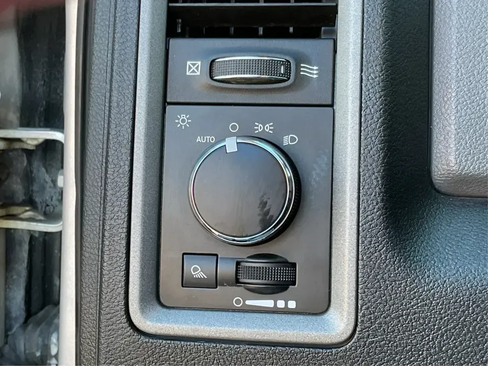 2016 Ram 1500 Tradesman (1C6RR7FT3GS) with an 5.7L V8 OHV 16V engine, 6A transmission, located at 1230 East Main St, Xenia, OH, 45385, (937) 908-9800, 39.688026, -83.910172 - Looking for a reliable vehicle that seamlessly fits into your active lifestyle? Look no further than this robust 2016 Ram 1500 Tradesman, available now at Advantage Car and Credit in Moraine, OH. This quad cab truck is not just a vehicle; it's a gateway to adventure, perfect for weekend getaways, tr - Photo#16