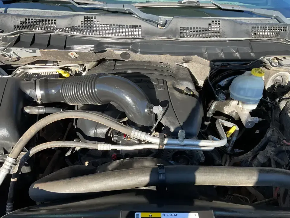 2016 Ram 1500 Tradesman (1C6RR7FT3GS) with an 5.7L V8 OHV 16V engine, 6A transmission, located at 4508 South Dixie Dr, Moraine, OH, 45439, (937) 908-9800, 39.689976, -84.218452 - Looking for a reliable vehicle that seamlessly fits into your active lifestyle? Look no further than this robust 2016 Ram 1500 Tradesman, available now at Advantage Car and Credit in Moraine, OH. This quad cab truck is not just a vehicle; it's a gateway to adventure, perfect for weekend getaways, tr - Photo#11