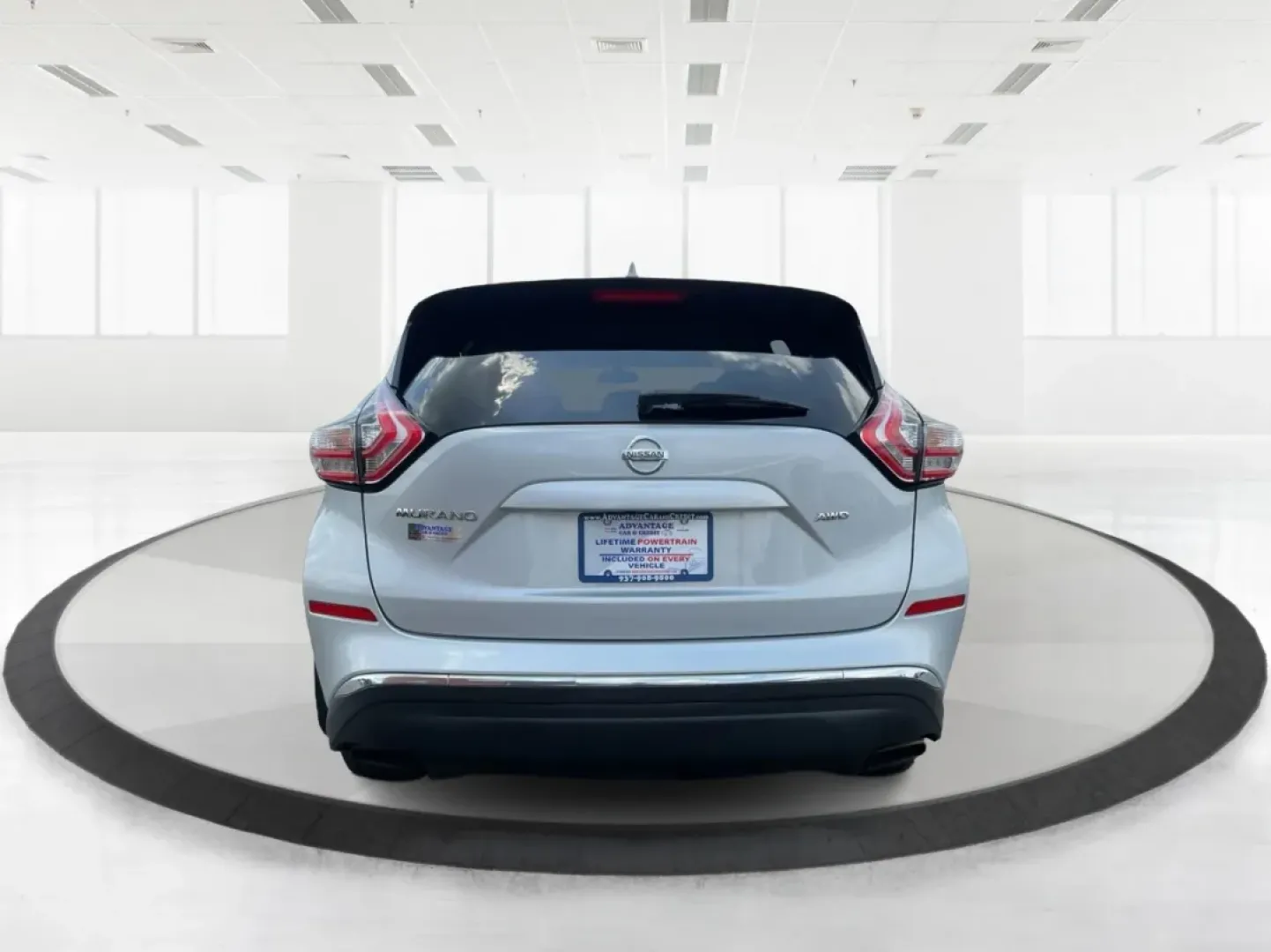 2017 Nissan Murano S AWD (5N1AZ2MH6HN) with an 3.5L V6 DOHC 24V engine, Continuously Variable Transmission transmission, located at 1230 East Main St, Xenia, OH, 45385, (937) 908-9800, 39.688026, -83.910172 - **Adventure-Ready: 2017 Nissan Murano S AWD at Advantage Car and Credit in Fairborn, OH**<br /> <br /> Are you ready to elevate your lifestyle with a vehicle that perfectly blends comfort, safety, and versatility? Look no further than this stunning 2017 Nissan Murano S AWD, available now at Advantag - Photo#3