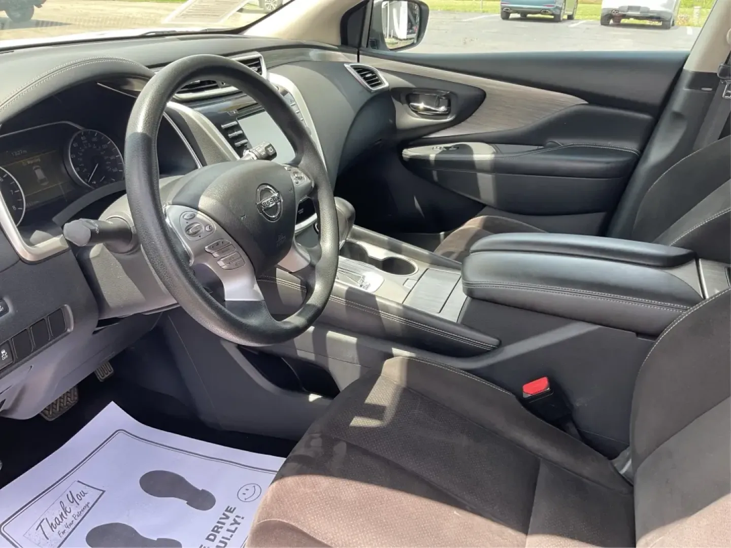 2017 Nissan Murano S AWD (5N1AZ2MH6HN) with an 3.5L V6 DOHC 24V engine, Continuously Variable Transmission transmission, located at 1230 East Main St, Xenia, OH, 45385, (937) 908-9800, 39.688026, -83.910172 - **Adventure-Ready: 2017 Nissan Murano S AWD at Advantage Car and Credit in Fairborn, OH**<br /> <br /> Are you ready to elevate your lifestyle with a vehicle that perfectly blends comfort, safety, and versatility? Look no further than this stunning 2017 Nissan Murano S AWD, available now at Advantag - Photo#9