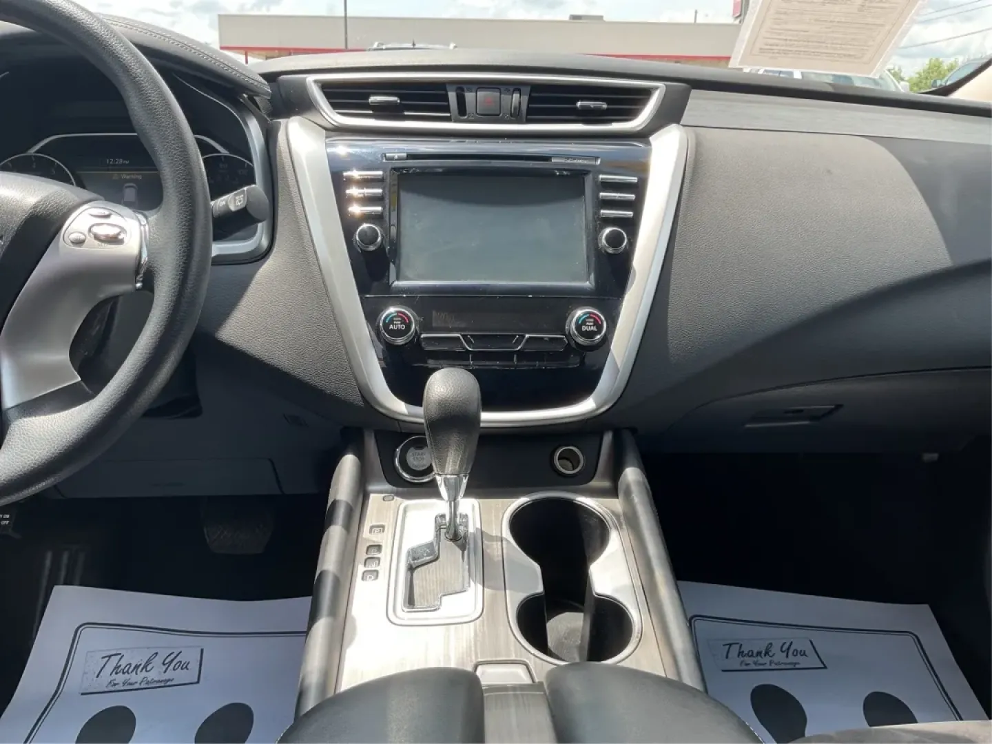 2017 Nissan Murano S AWD (5N1AZ2MH6HN) with an 3.5L V6 DOHC 24V engine, Continuously Variable Transmission transmission, located at 1230 East Main St, Xenia, OH, 45385, (937) 908-9800, 39.688026, -83.910172 - **Adventure-Ready: 2017 Nissan Murano S AWD at Advantage Car and Credit in Fairborn, OH**<br /> <br /> Are you ready to elevate your lifestyle with a vehicle that perfectly blends comfort, safety, and versatility? Look no further than this stunning 2017 Nissan Murano S AWD, available now at Advantag - Photo#13