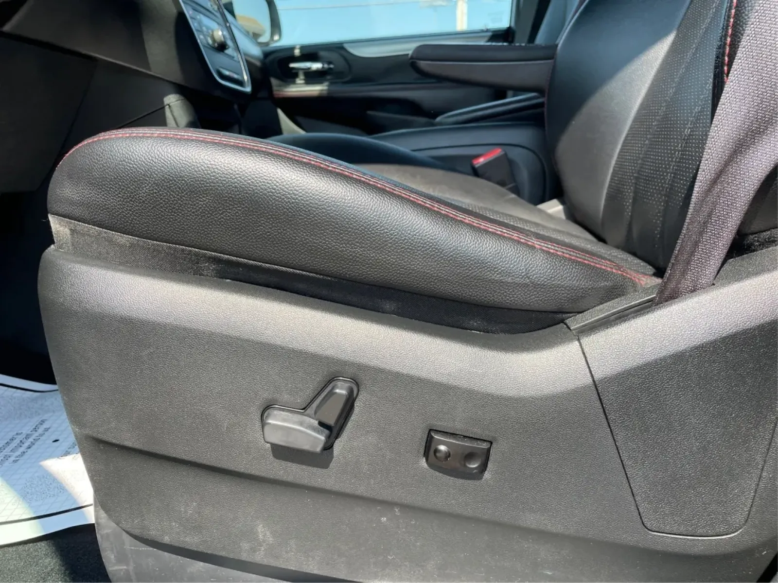 2017 Dodge Grand Caravan GT (2C4RDGEG9HR) with an 3.6L V6 DOHC 24V engine, 6-Speed Automatic transmission, located at 1951 S Dayton Lakeview Rd., New Carlisle, OH, 45344, (937) 908-9800, 39.890999, -84.050255 - **Discover Your Family's Adventure with the 2017 Dodge Grand Caravan GT at Advantage Car and Credit!**<br /> <br /> Are you ready to elevate your family's travel experience? The 2017 Dodge Grand Caravan GT is not just a vehicle; it's a lifestyle solution designed for families who love to explore, en - Photo#18
