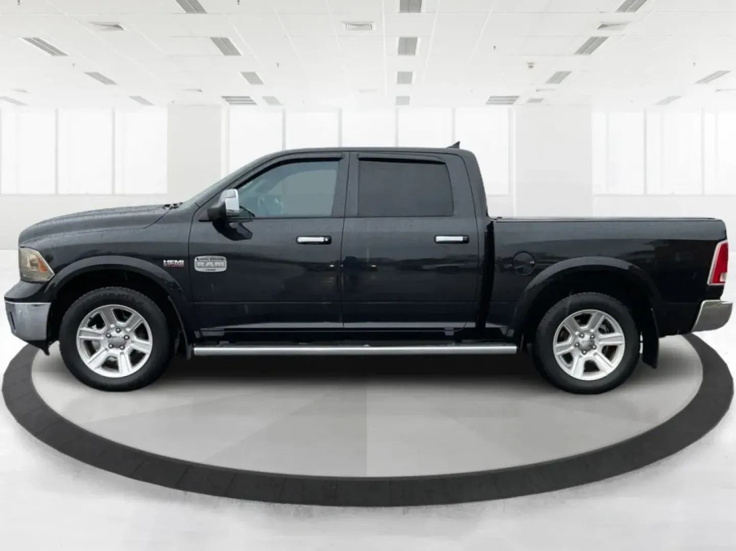 2016 Ram 1500 Longhorn (1C6RR7PT9GS) with an Other engine, located at 8750 N County Rd 25A, Piqua, OH, 45356, (937) 908-9800, 40.164391, -84.232513 - **Discover Your Next Adventure with This 2016 Ram 1500 Longhorn at Advantage Car and Credit - Piqua, OH**<br /> <br /> Are you ready to elevate your driving experience and embrace the freedom of the open road? Whether you're hauling gear for a weekend getaway or navigating daily commutes, the 2016 R - Photo#5