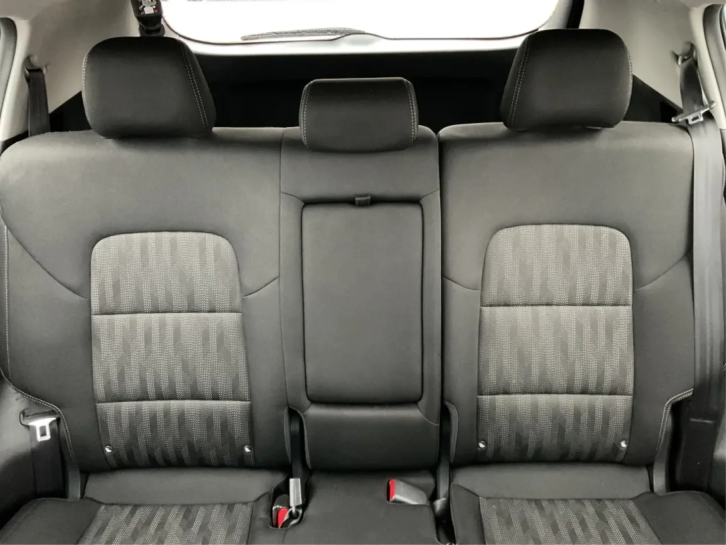 2019 Kia Sportage LX (KNDPMCAC4K7) with an Theta II 2.4L I-4 gasoline direct injection engine, located at 8750 N County Rd 25A, Piqua, OH, 45356, (937) 908-9800, 40.164391, -84.232513 - Experience the perfect blend of comfort, versatility, and performance with this 2019 Kia Sportage LX, designed for individuals and families who crave adventure. Whether you're navigating the bustling streets of Piqua, OH, or exploring nearby scenic routes, this stylish crossover SUV is built to acco - Photo#14