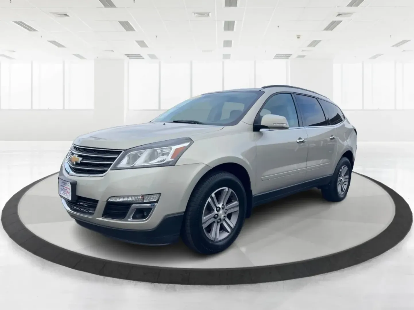2016 Chevrolet Traverse 1LT (1GNKVGKD0GJ) with an 3.6L V-6 gasoline direct injection engine, located at 8750 N County Rd 25A, Piqua, OH, 45356, (937) 908-9800, 40.164391, -84.232513 - Are you looking for the perfect family SUV that balances space, comfort, and reliability? Look no further than this stunning 2016 Chevrolet Traverse 1LT, available now at Advantage Car and Credit in Piqua, OH. With its spacious interior and robust features, this SUV is designed for growing families, - Photo#8