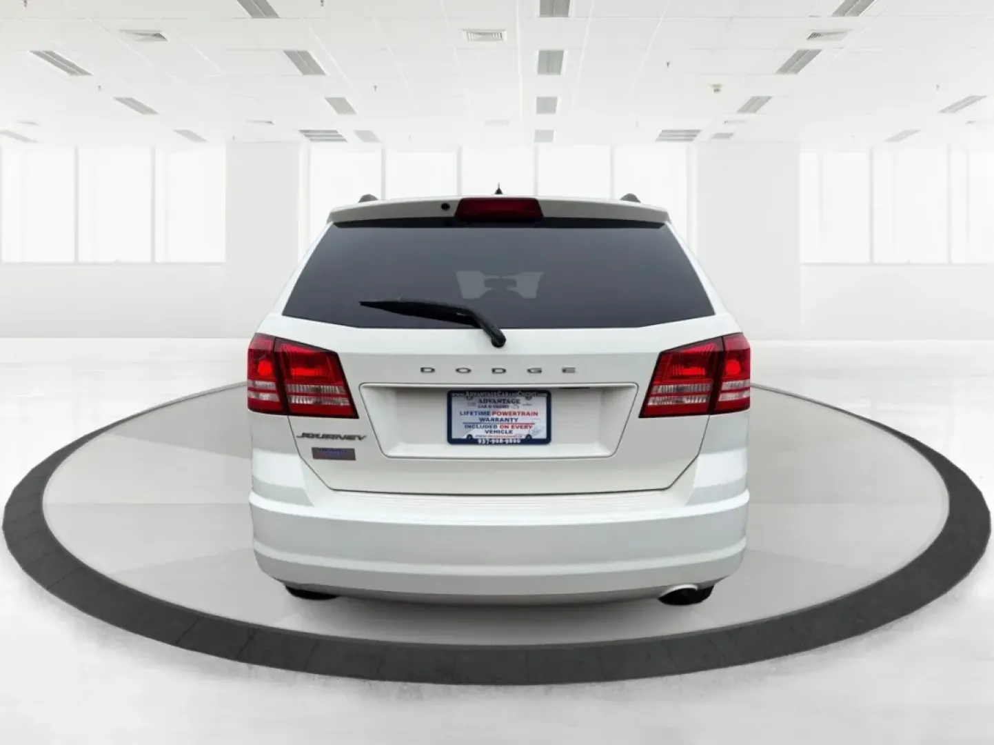 2016 Dodge Journey SE (3C4PDCAB1GT) with an Tigershark MultiAir 2.4L I-4 DOHC engine, located at 1099 N County Rd 25A , Troy, OH, 45373, (937) 908-9800, 40.057079, -84.212883 - Are you searching for the perfect vehicle to accommodate your growing family or enhance your daily commute? Look no further than this stunning 2016 Dodge Journey SE, available now at Advantage Car and Credit in Troy, OH! With its spacious interior and excellent features, this budget-friendly SUV is - Photo#3