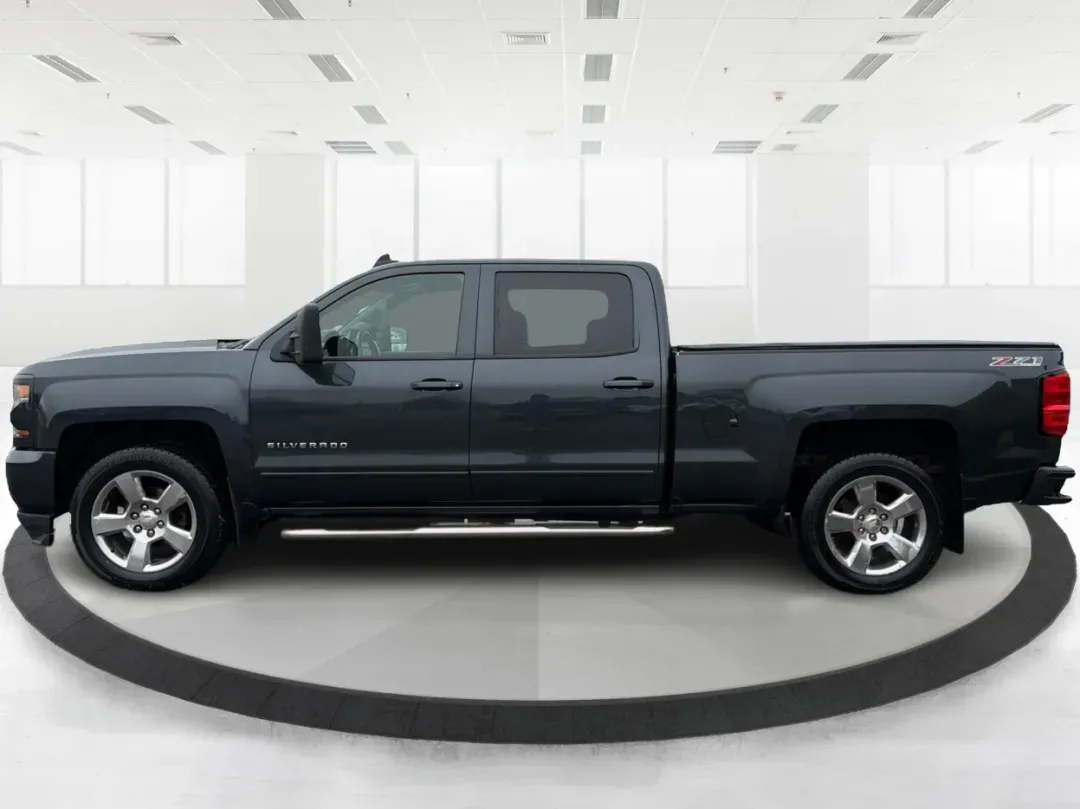 2017 Chevrolet Silverado 1500 LT Z71 (1GCUKRECXHF) with an EcoTec3 5.3L V-8 gasoline direct injection engine, located at 8750 N County Rd 25A, Piqua, OH, 45356, (937) 908-9800, 40.164391, -84.232513 - **Conquer Every Journey with the 2017 Chevrolet Silverado 1500 LT Z71!**<br /> <br /> If you're searching for a truck that can handle everything life throws at you-whether it's a weekend adventure, a daily commute, or the demands of a growing family-the 2017 Chevrolet Silverado 1500 LT Z71 is the pe - Photo#5