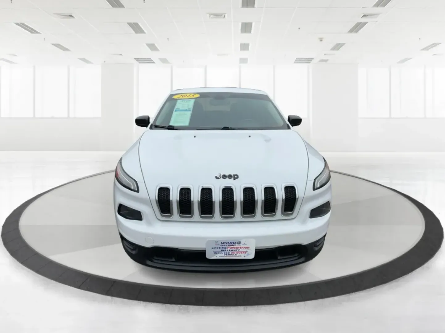 2015 Jeep Cherokee Sport (1C4PJLAB0FW) with an Other engine, located at 1184 Kauffman Ave, Fairborn, OH, 45324, (937) 908-9800, 39.807072, -84.030914 - ### Adventure Awaits with this 2015 Jeep Cherokee Sport!<br /> <br /> Are you ready for your next family road trip, weekend adventure, or daily commute? This 2015 Jeep Cherokee Sport is the perfect companion, combining style, comfort, and versatility for all your lifestyle needs. With its rugged cap - Photo#7