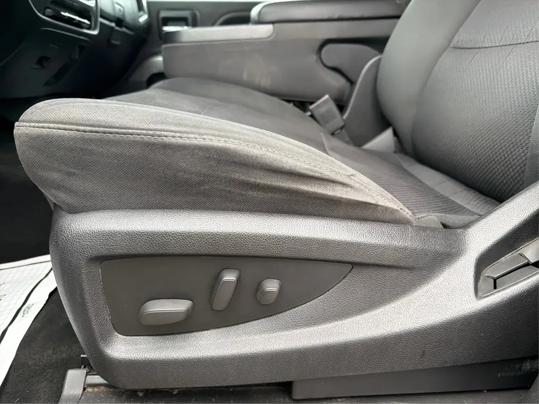 2014 Chevrolet Silverado 1500 1LT (3GCUKREC1EG) with an Other engine, located at 401 Woodman Dr, Riverside, OH, 45431, (937) 908-9800, 39.760899, -84.123421 - 2014 Chevrolet Silverado 1500 1LT - Photo#17