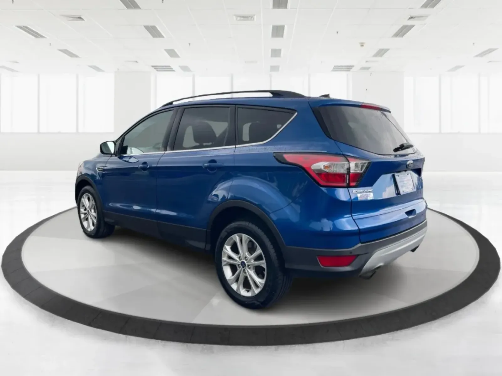 2017 Ford Escape SE (1FMCU0GD5HU) with an Other engine, located at 1951 S Dayton Lakeview Rd., New Carlisle, OH, 45344, (937) 908-9800, 39.890999, -84.050255 - **Adventure Awaits in This 2017 Ford Escape SE Perfect for Your Ohio Lifestyle!**<br /> <br /> Are you ready to embrace the open road? Whether you're commuting to work, taking the kids to soccer practice, or planning a weekend getaway to nearby attractions like the National Museum of the U.S. Air F - Photo#4