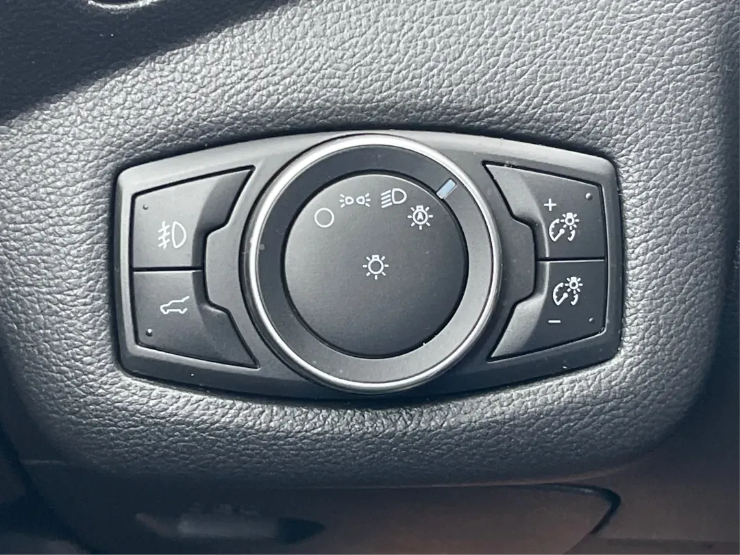 2017 Ford Escape SE (1FMCU0GD5HU) with an Other engine, located at 1184 Kauffman Ave, Fairborn, OH, 45324, (937) 908-9800, 39.807072, -84.030914 - **Adventure Awaits in This 2017 Ford Escape SE Perfect for Your Ohio Lifestyle!**<br /> <br /> Are you ready to embrace the open road? Whether you're commuting to work, taking the kids to soccer practice, or planning a weekend getaway to nearby attractions like the National Museum of the U.S. Air F - Photo#17