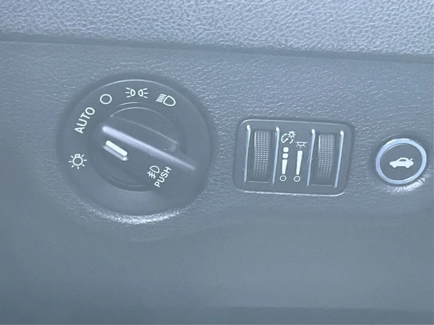 2014 Dodge Charger SXT (2C3CDXJG6EH) with an 3.6L V-6 DOHC engine, located at 8750 N County Rd 25A, Piqua, OH, 45356, (937) 908-9800, 40.164391, -84.232513 - **Unleash Your Inner Adventurer with this 2014 Dodge Charger SXT!**<br /> <br /> Are you ready to transform your daily commute into an exhilarating experience? Look no further than this 2014 Dodge Charger SXT, available now at Advantage Car and Credit Piqua! Perfect for those who crave a blend of s - Photo#17