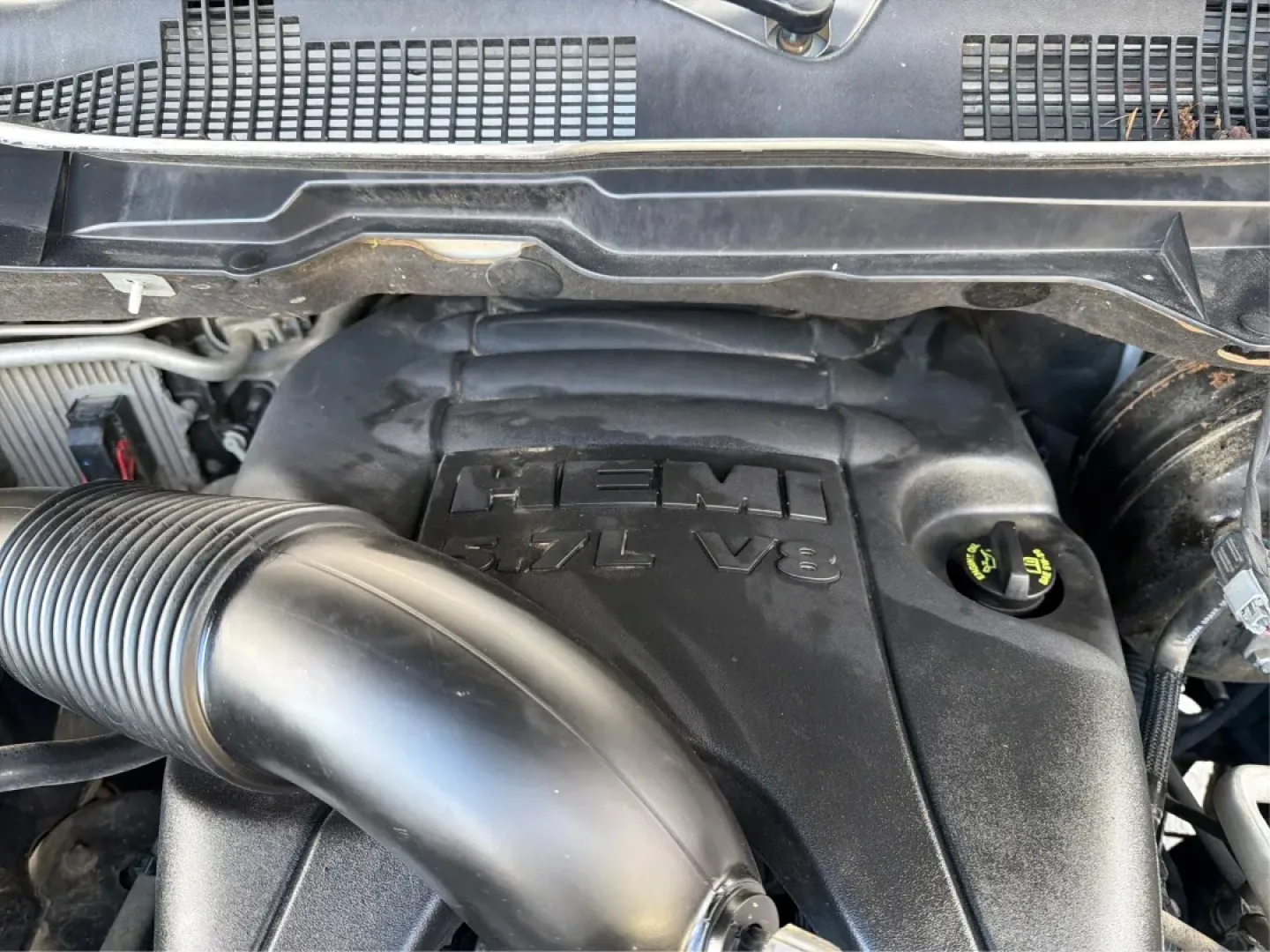 2017 Ram 1500 SLT (1C6RR7LT9HS) with an Other engine, located at 8750 N County Rd 25A, Piqua, OH, 45356, (937) 908-9800, 40.164391, -84.232513 - **Discover Your Next Adventure in the 2017 Ram 1500 SLT Crew Cab!**<br /> <br /> Are you ready to elevate your lifestyle with a rugged yet sophisticated vehicle? Look no further than this stunning 2017 Ram 1500 SLT Crew Cab, available now at Advantage Car and Credit in Piqua, OH. Whether you're a gr - Photo#11