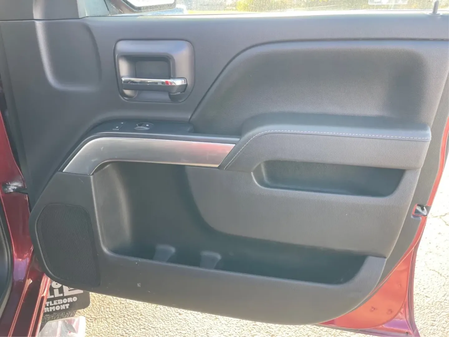 2016 Chevrolet Silverado 1500 1LT (1GCVKREC4GZ) with an EcoTec3 4.3L V-6 gasoline direct injection engine, 6A transmission, located at 1099 N County Rd 25A , Troy, OH, 45373, (937) 908-9800, 40.057079, -84.212883 - Are you ready to elevate your adventures and tackle any terrain? The 2016 Chevrolet Silverado 1500 is the perfect companion for those who crave both utility and comfort. Whether you're a growing family needing to haul kids and gear, or an outdoor enthusiast looking to conquer weekend getaways, this - Photo#19