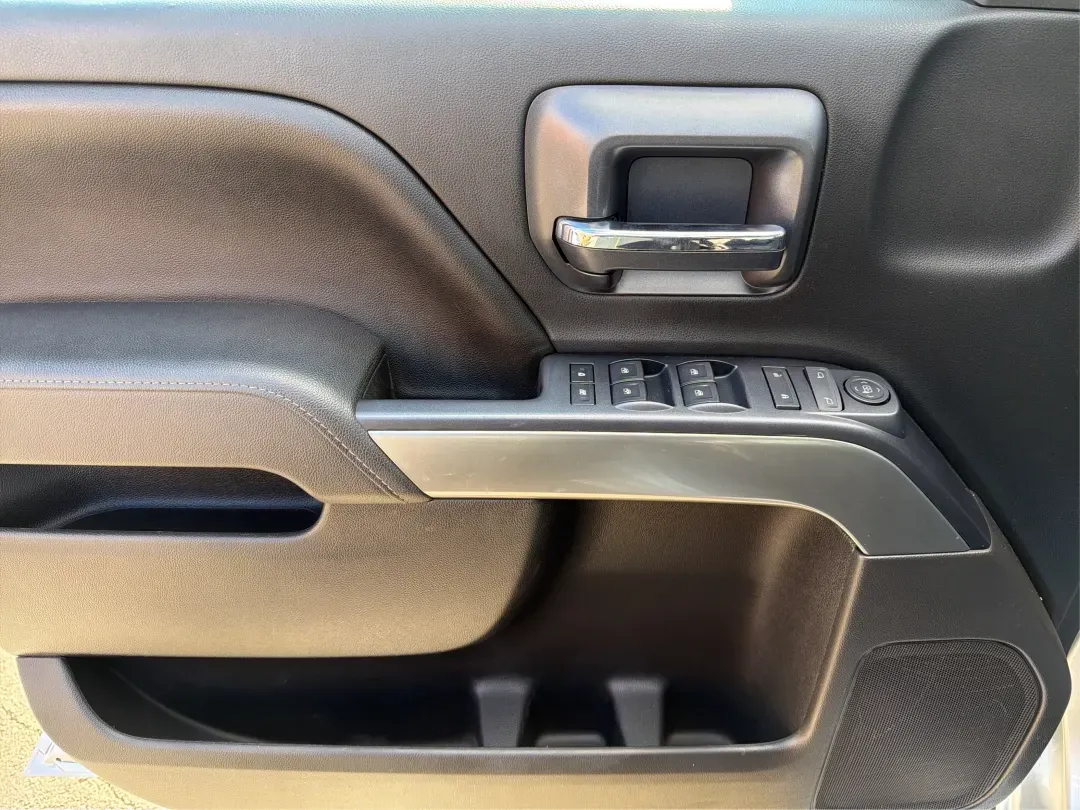 2016 Chevrolet Silverado 1500 1LT (1GCUKREC8GF) with an EcoTec3 5.3L V-8 gasoline direct injection engine, located at 1099 N County Rd 25A , Troy, OH, 45373, (937) 908-9800, 40.057079, -84.212883 - **Discover the Ultimate Adventure with the 2016 Chevrolet Silverado 1500 at Advantage Car and Credit - Vandalia!**<br /> <br /> Are you ready to elevate your driving experience and tackle the open road with confidence? Look no further than our stunning 2016 Chevrolet Silverado 1500, available now at - Photo#18