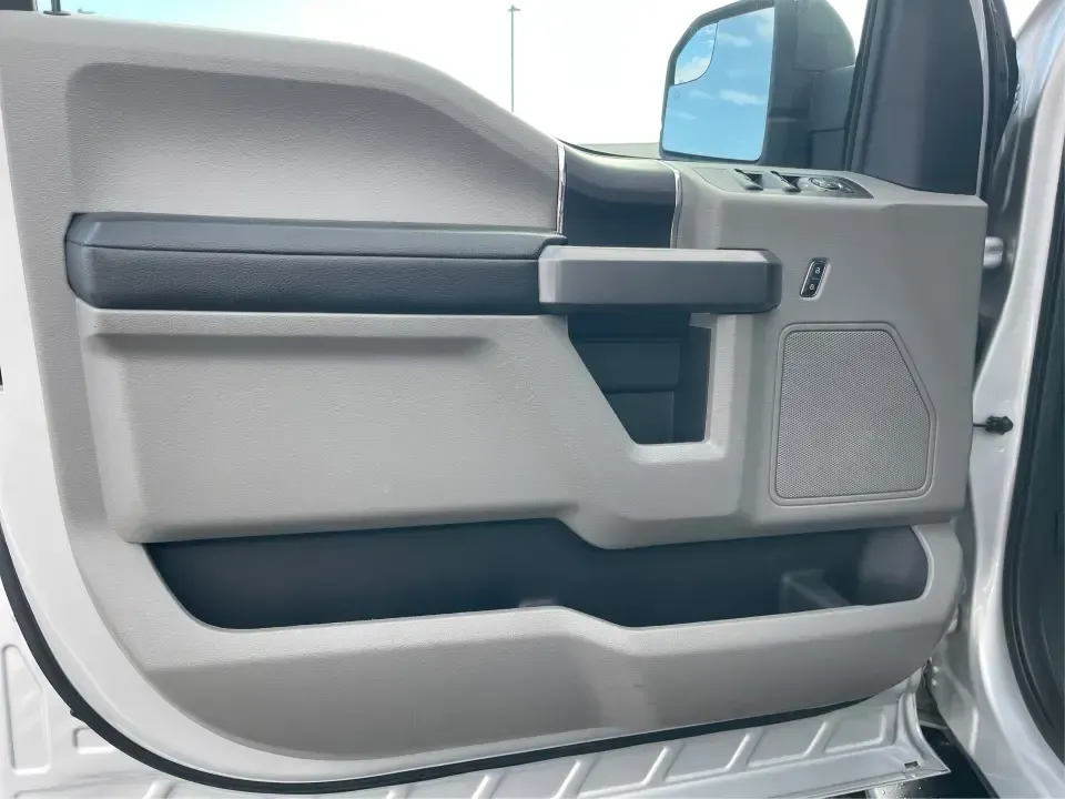 2019 Ford F-150 XLT (1FTFW1E42KK) with an 3.5L V6 DOHC 24V engine, 6A transmission, located at 1099 N County Rd 25A , Troy, OH, 45373, (937) 908-9800, 40.057079, -84.212883 - **Experience Adventure and Reliability with the 2019 Ford F-150 XLT at Advantage Car and Credit - New Carlisle!**<br /> <br /> Are you in search of a vehicle that can keep up with your active lifestyle? Whether you're hauling the family for a weekend getaway, navigating daily commutes, or tackling o - Photo#18
