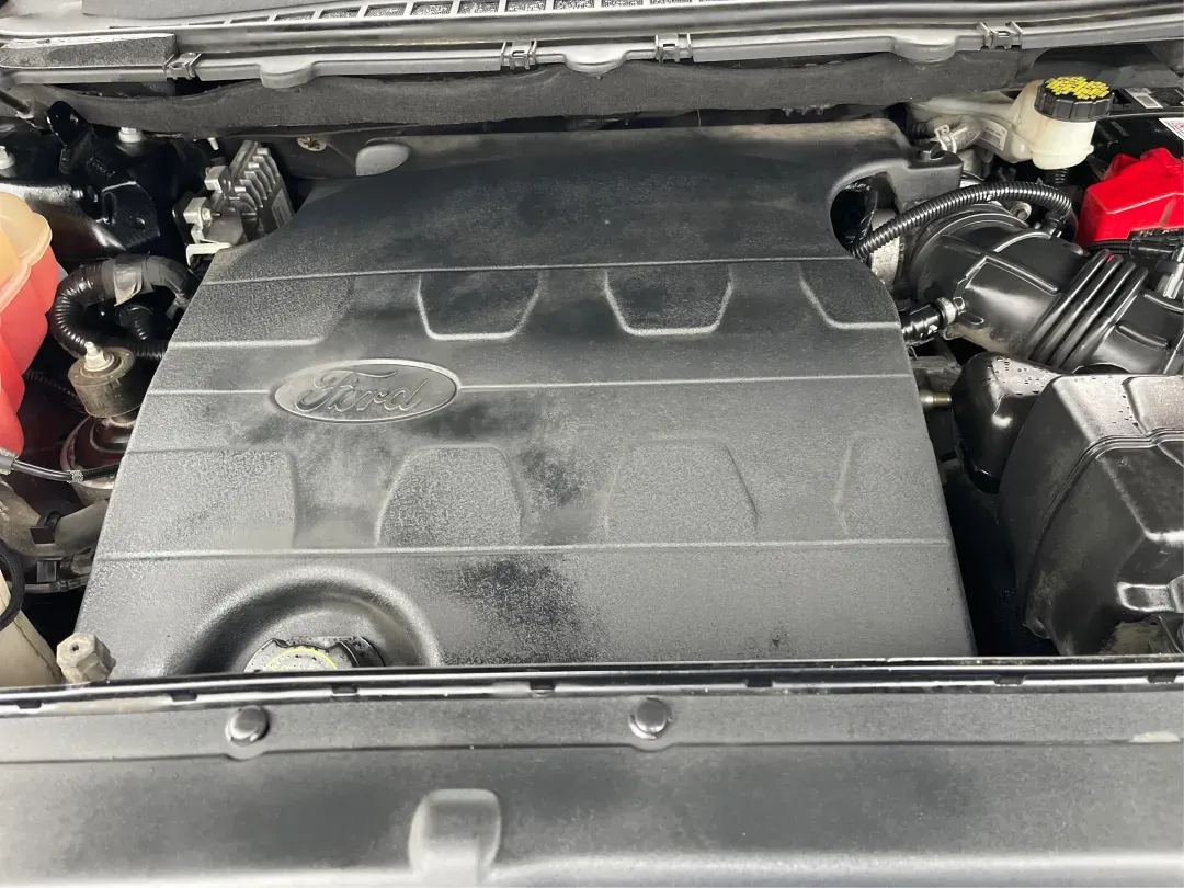 2017 Ford Edge Titanium (2FMPK4K86HB) with an Other engine, located at 4508 South Dixie Dr, Moraine, OH, 45439, (937) 908-9800, 39.689976, -84.218452 - Unleash your adventurous spirit with the 2017 Ford Edge Titanium SUV, now available at Advantage Car and Credit in New Carlisle, OH! This versatile vehicle is perfect for families on the go, commuters looking for comfort, or anyone who enjoys weekend adventures. With a spacious interior and robust c - Photo#11