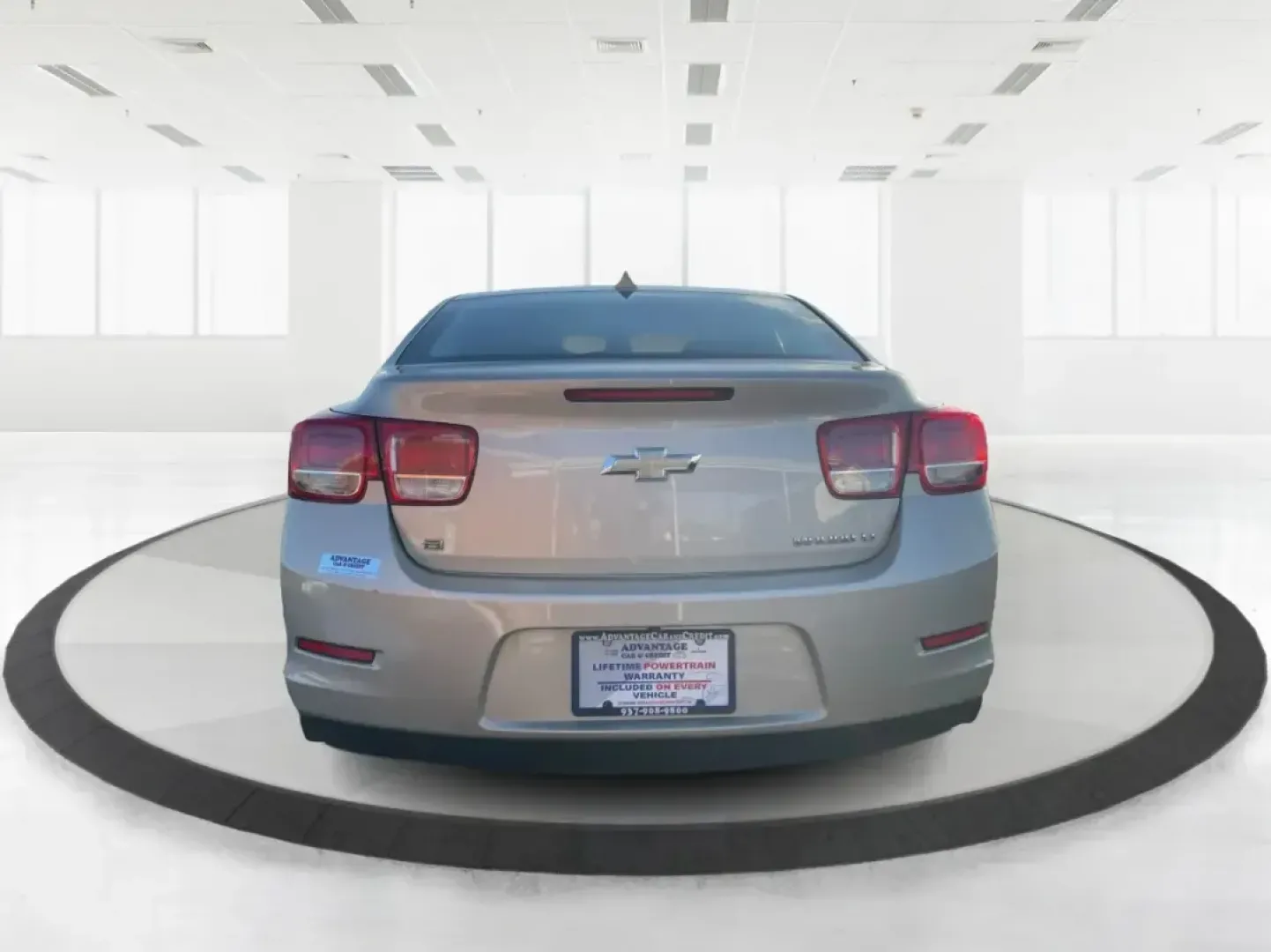 2014 Chevrolet Malibu 1LT (1G11C5SL7EF) with an ECOTEC 2.5L I-4 gasoline direct injection engine, 6-Speed Automatic transmission, located at 880 E. National Road, Vandalia, OH, 45377, (937) 908-9800, 39.891918, -84.183594 - Are you ready to elevate your daily commute or make unforgettable memories on weekend adventures? The 2014 Chevrolet Malibu 1LT, now available at Advantage Car and Credit in Xenia, OH, is the perfect sedan for those seeking a reliable, stylish, and feature-packed vehicle without breaking the bank. W - Photo#3