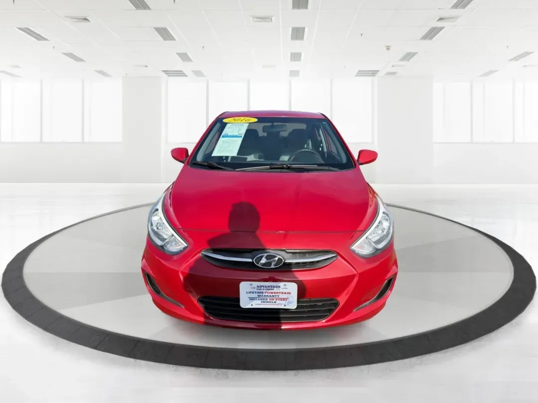 2016 Hyundai Accent SE (KMHCT4AE7GU) with an 1.6L I-4 gasoline direct injection engine, located at 1951 S Dayton Lakeview Rd., New Carlisle, OH, 45344, (937) 908-9800, 39.890999, -84.050255 - **Discover Your Next Adventure with This 2016 Hyundai Accent SE Sedan!**<br /> <br /> Are you looking for a reliable vehicle to elevate your daily commute or weekend getaways? Look no further than the stunning 2016 Hyundai Accent SE Sedan available at Advantage Car and Credit. Located at 1951 S Dayt - Photo#7