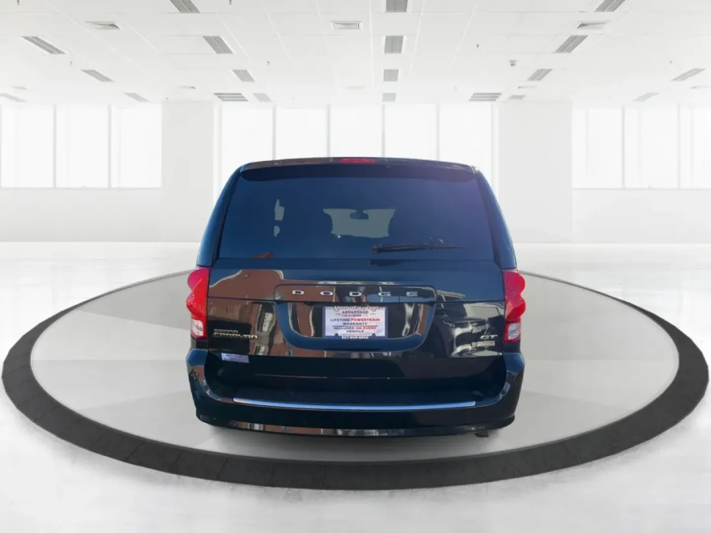 2019 Dodge Grand Caravan GT (2C4RDGEG3KR) with an Pentastar 3.6L V-6 DOHC engine, located at 1099 N County Rd 25A , Troy, OH, 45373, (937) 908-9800, 40.057079, -84.212883 - Step into the world of family adventures and daily commutes with the 2019 Dodge Grand Caravan GT, now available at Advantage Car and Credit - Piqua in Piqua, OH. Whether you're shuttling the kids to soccer practice or planning a weekend getaway, this versatile passenger van is designed to meet all y - Photo#3