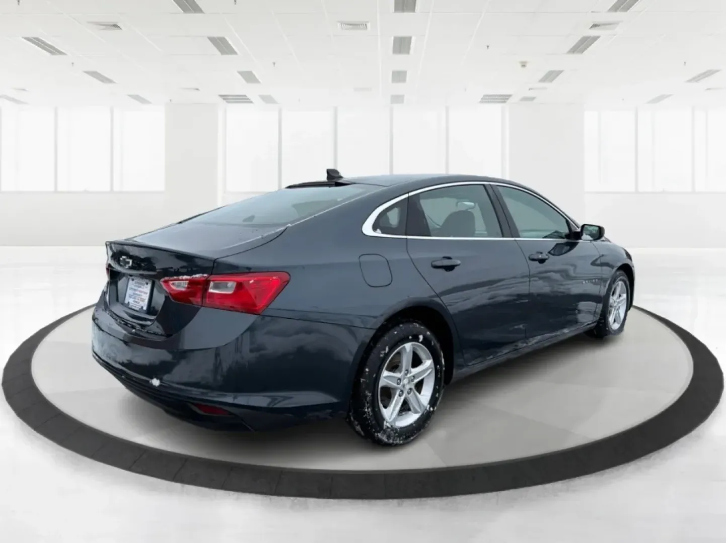 2020 Chevrolet Malibu LS (1G1ZB5ST8LF) with an 1.5L L4 DOHC 16V engine, 6-Speed Automatic transmission, located at 1951 S Dayton Lakeview Rd., New Carlisle, OH, 45344, (937) 908-9800, 39.890999, -84.050255 - **Unlock a New Chapter in Your Journey with the 2020 Chevrolet Malibu at Advantage Car and Credit - New Carlisle!**<br /> <br /> Are you searching for the perfect sedan that blends style, reliability, and modern technology? Look no further than the 2020 Chevrolet Malibu, available now at Advantage C - Photo#2