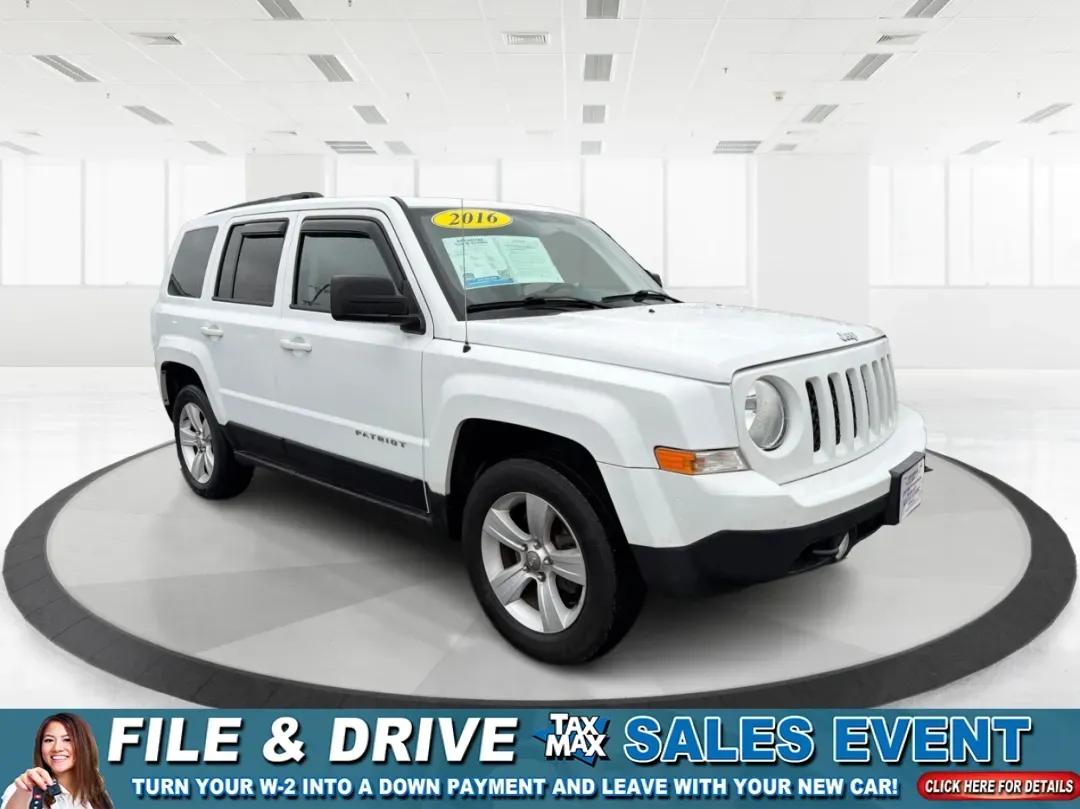 2016 Jeep Patriot Latitude (1C4NJRFB1GD) with an 2.4L I-4 DOHC engine, located at 1184 Kauffman Ave, Fairborn, OH, 45324, (937) 908-9800, 39.807072, -84.030914 - ### Discover Your Next Adventure with the 2016 Jeep Patriot Latitude at Advantage Car and Credit Fairborn<br /> <br /> Embrace the freedom of the open road with the remarkable 2016 Jeep Patriot Latitude, available now at Advantage Car and Credit in Fairborn, OH. This versatile SUV is ideal for thos - Photo#0