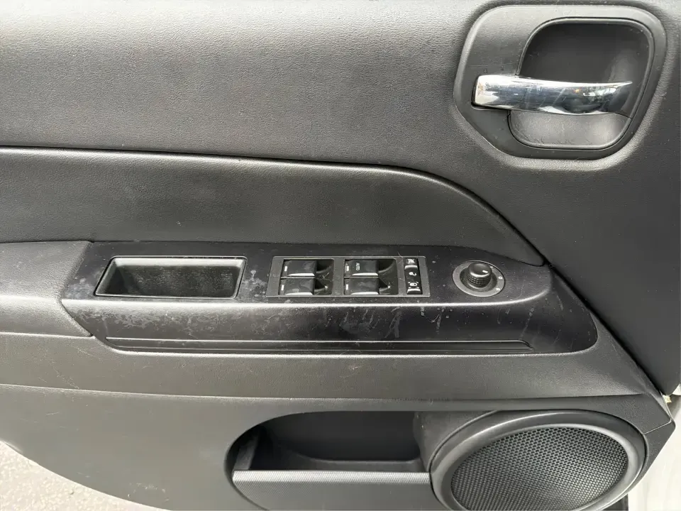 2016 Jeep Patriot Latitude (1C4NJRFB1GD) with an 2.4L I-4 DOHC engine, Automatic transmission, located at 880 E. National Road, Vandalia, OH, 45377, (937) 908-9800, 39.891918, -84.183594 - ### Discover Your Next Adventure with the 2016 Jeep Patriot Latitude at Advantage Car and Credit Fairborn<br /> <br /> Embrace the freedom of the open road with the remarkable 2016 Jeep Patriot Latitude, available now at Advantage Car and Credit in Fairborn, OH. This versatile SUV is ideal for thos - Photo#17