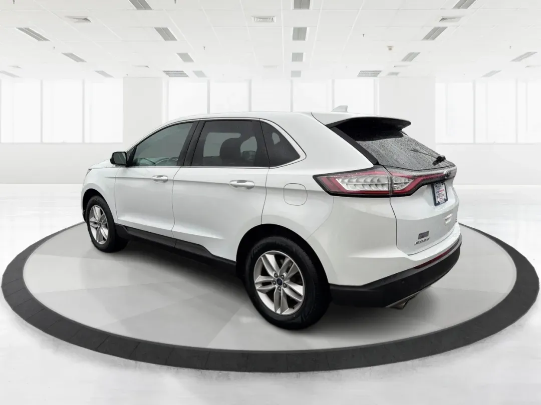 2016 Ford Edge SEL (2FMPK3J98GB) with an Other engine, located at 1099 N County Rd 25A , Troy, OH, 45373, (937) 908-9800, 40.057079, -84.212883 - ### Experience Comfort and Versatility in the 2016 Ford Edge SEL at Advantage Car and Credit - Troy<br /> <br /> Looking for the perfect blend of style, comfort, and functionality? The 2016 Ford Edge SEL, available at Advantage Car and Credit in Troy, OH, is tailored for those who lead an active lif - Photo#4